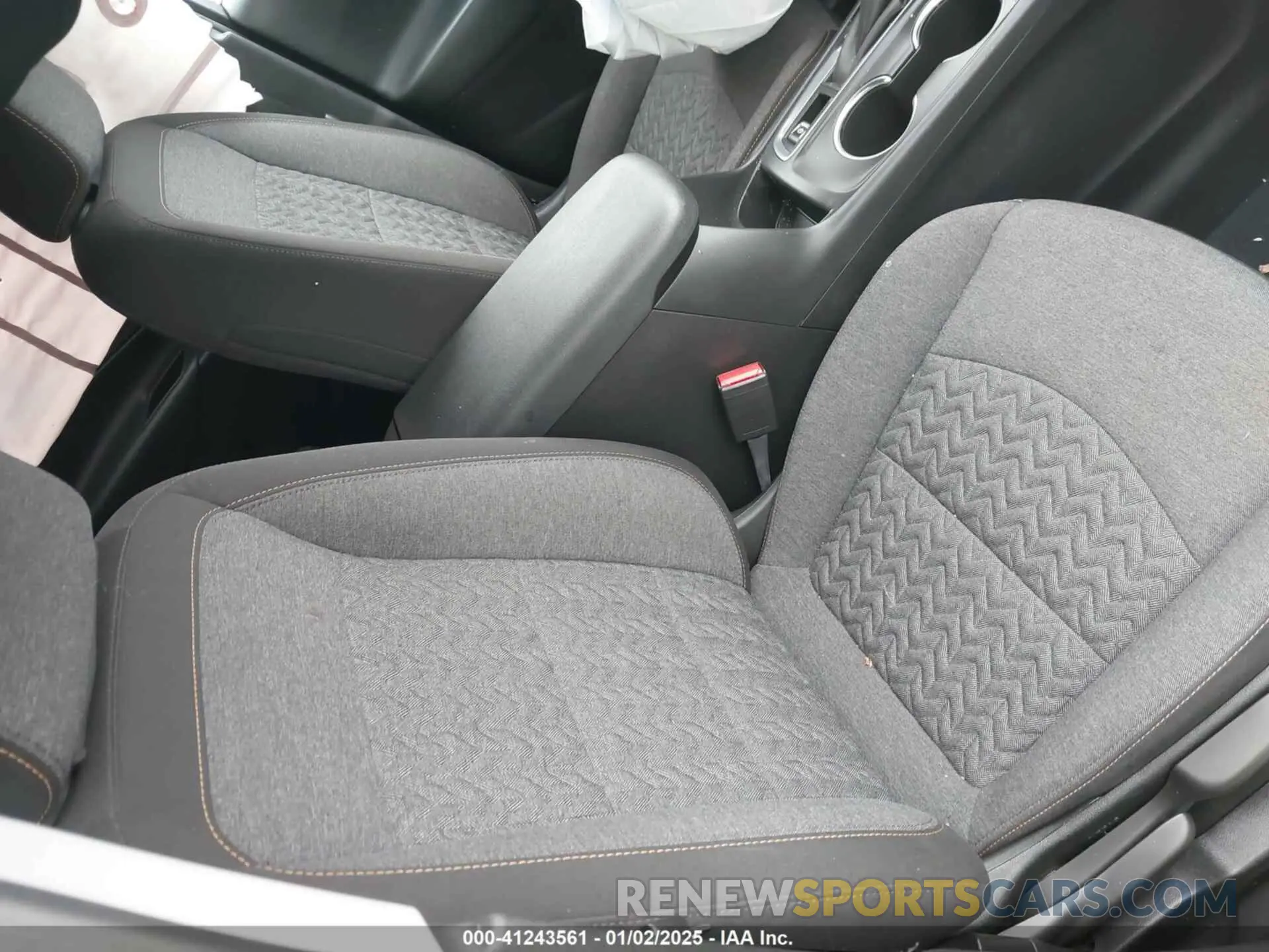 5 Photograph of a damaged car 3GNAXKEG8PL103804 CHEVROLET EQUINOX 2023
