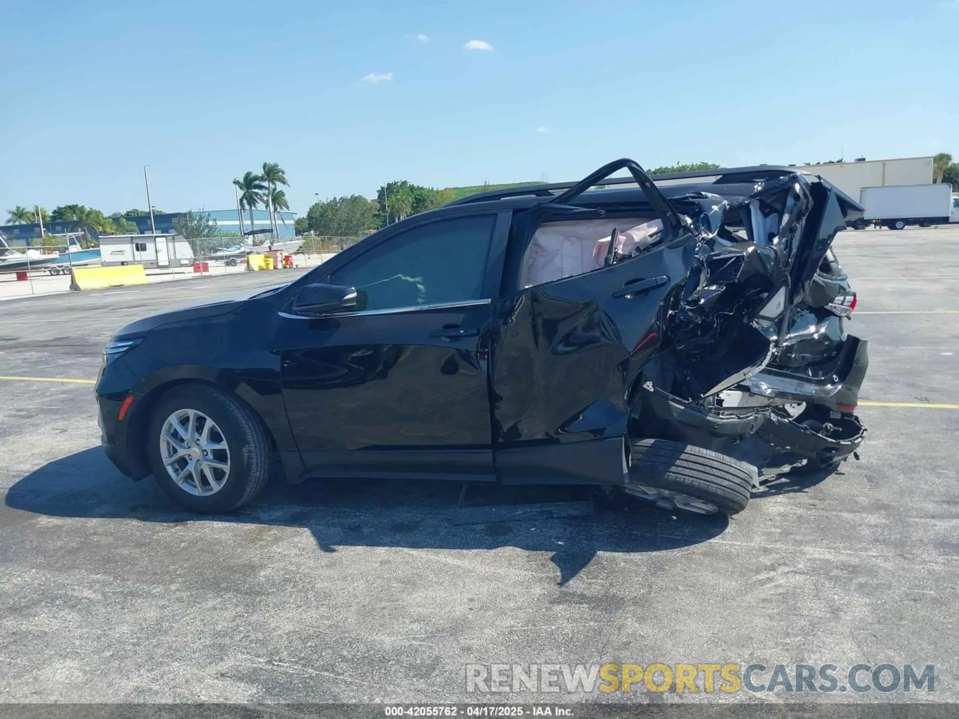 13 Photograph of a damaged car 3GNAXKEG8PL122837 CHEVROLET EQUINOX 2023