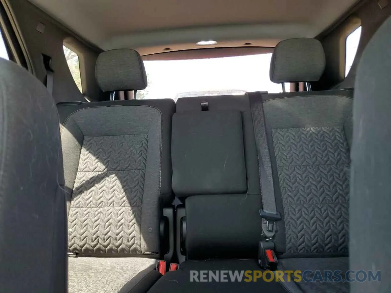 10 Photograph of a damaged car 3GNAXKEG9PL114729 CHEVROLET EQUINOX 2023