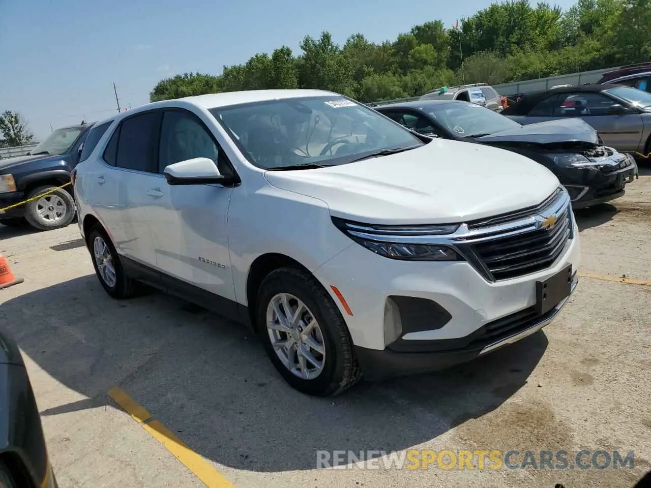 4 Photograph of a damaged car 3GNAXKEG9PL249001 CHEVROLET EQUINOX 2023