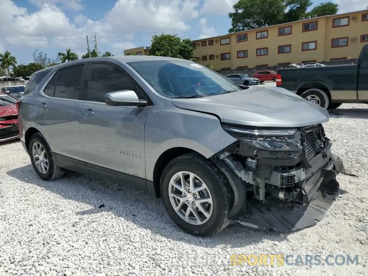 4 Photograph of a damaged car 3GNAXKEGXPS158258 CHEVROLET EQUINOX 2023