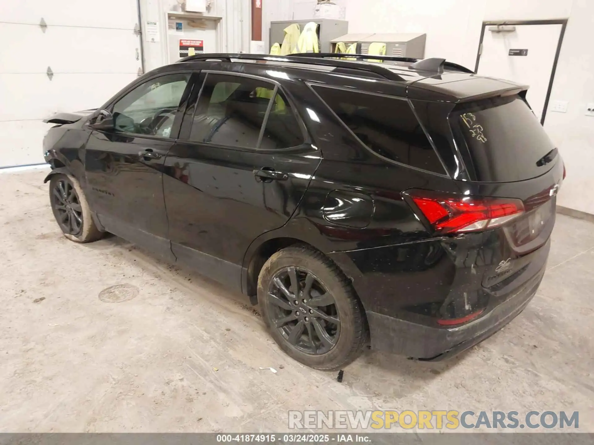 3 Photograph of a damaged car 3GNAXMEG1PL236903 CHEVROLET EQUINOX 2023