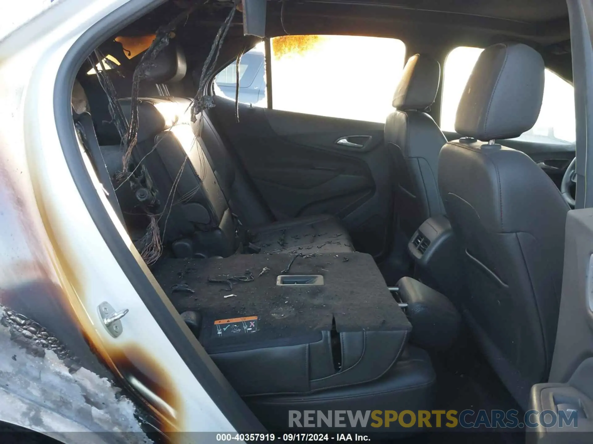 8 Photograph of a damaged car 3GNAXMEG5PS145669 CHEVROLET EQUINOX 2023