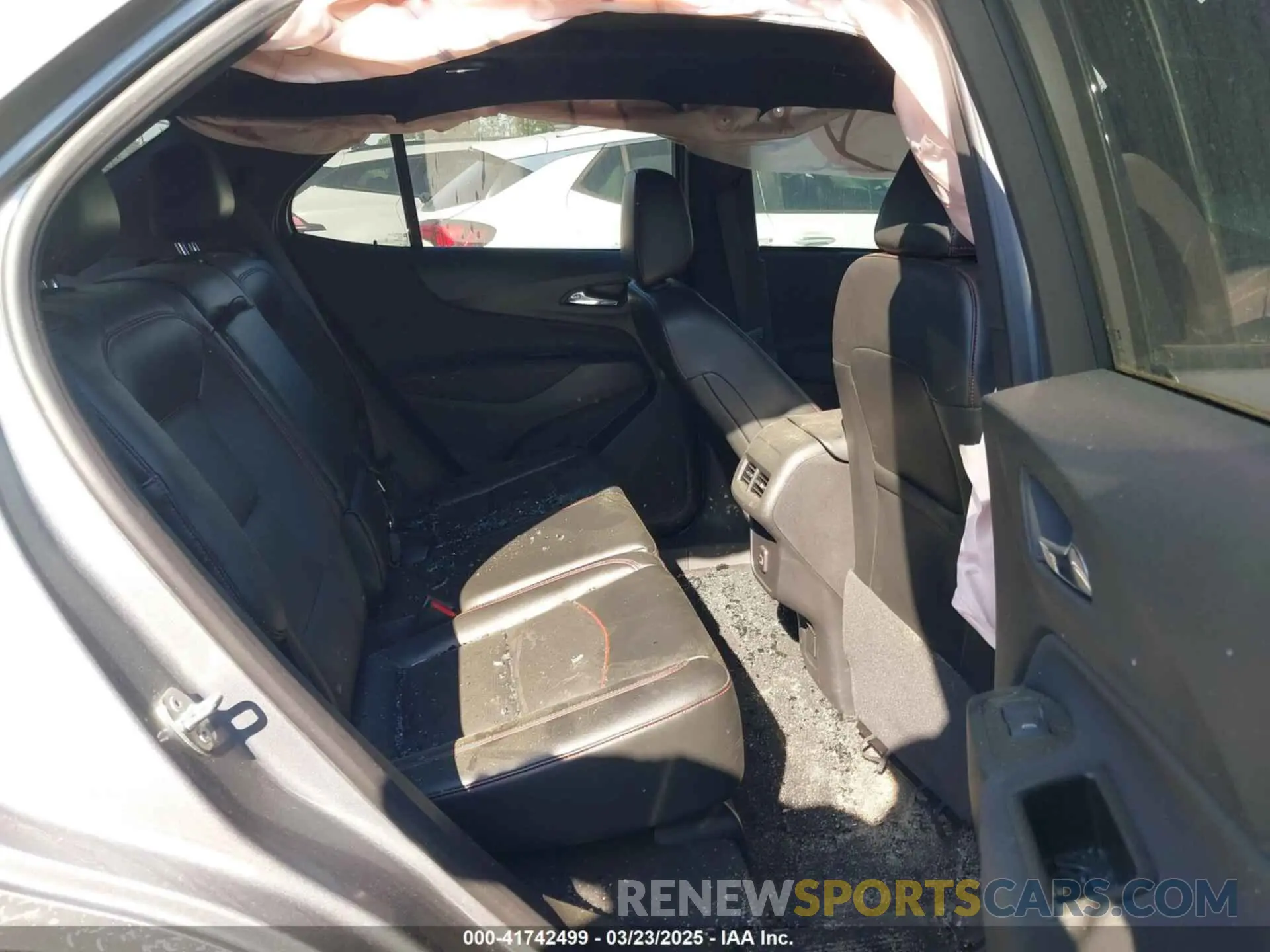 8 Photograph of a damaged car 3GNAXMEG9PL149329 CHEVROLET EQUINOX 2023