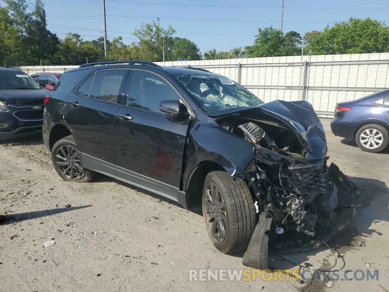 4 Photograph of a damaged car 3GNAXMEGXPL205388 CHEVROLET EQUINOX 2023