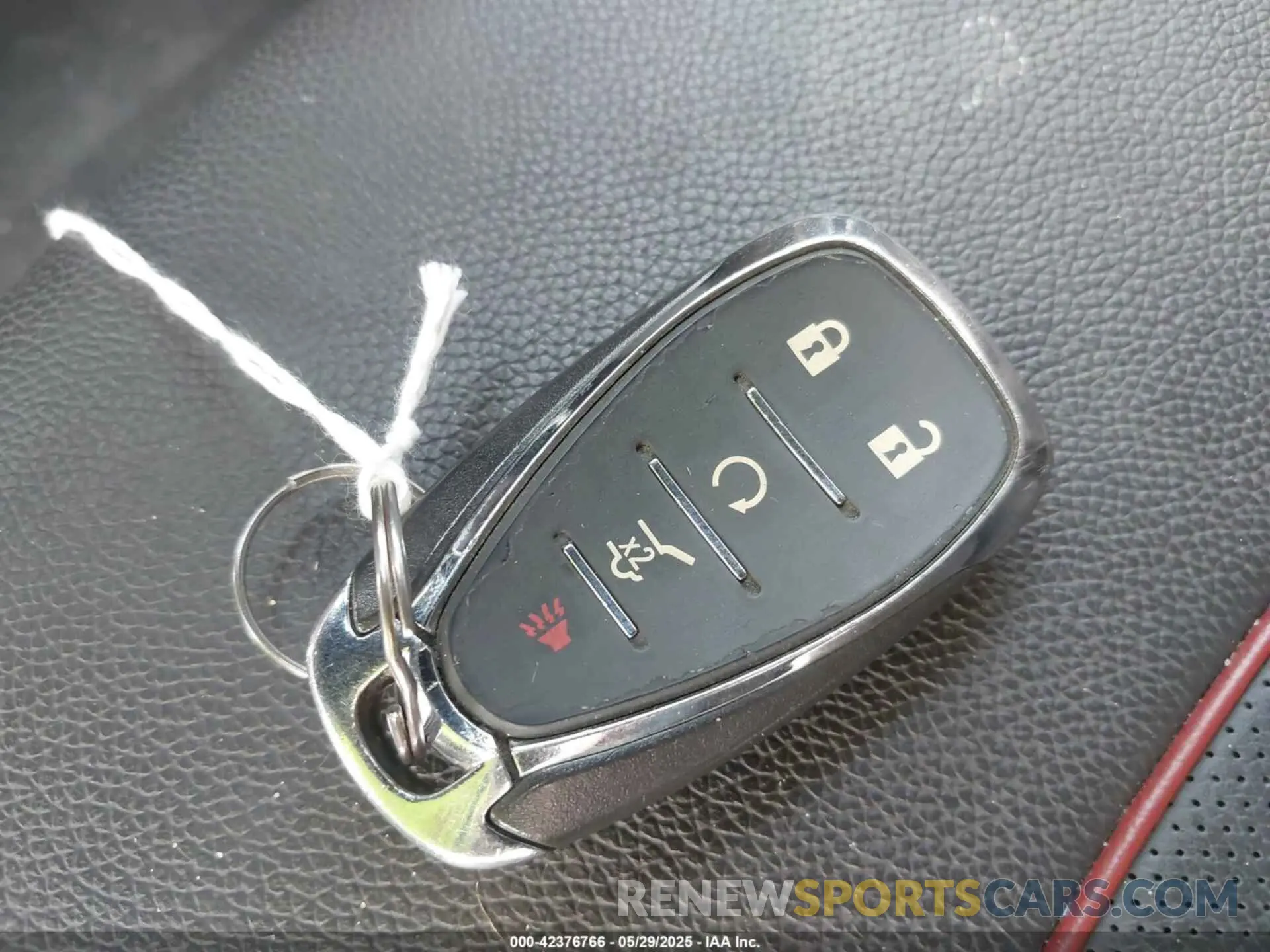 11 Photograph of a damaged car 3GNAXMEGXPS162984 CHEVROLET EQUINOX 2023