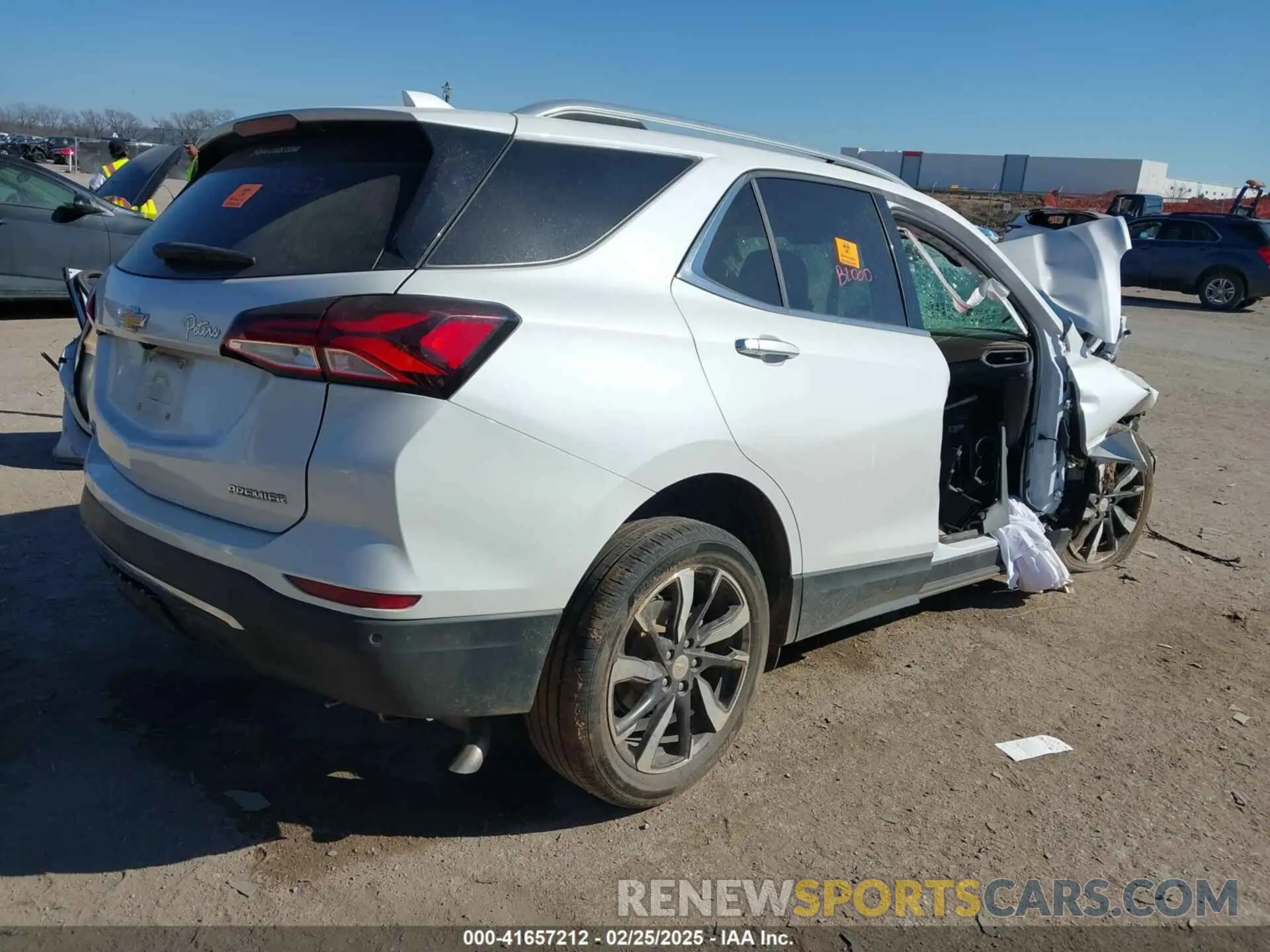 4 Photograph of a damaged car 3GNAXNEG0PL217121 CHEVROLET EQUINOX 2023