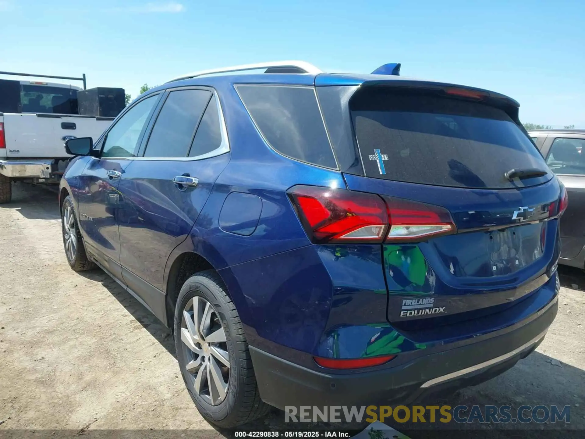 3 Photograph of a damaged car 3GNAXNEG1PL181195 CHEVROLET EQUINOX 2023