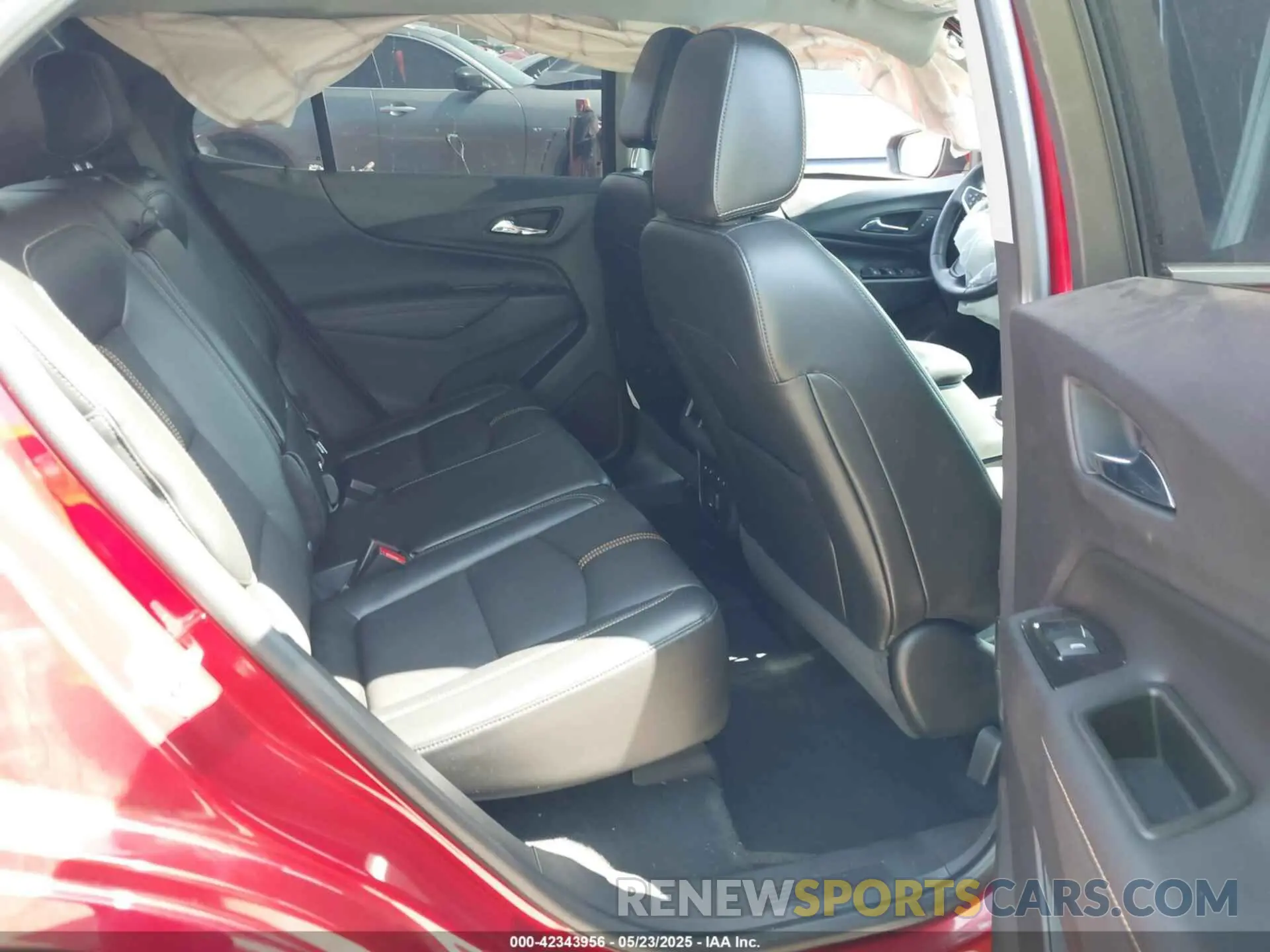 8 Photograph of a damaged car 3GNAXNEG5PL138947 CHEVROLET EQUINOX 2023