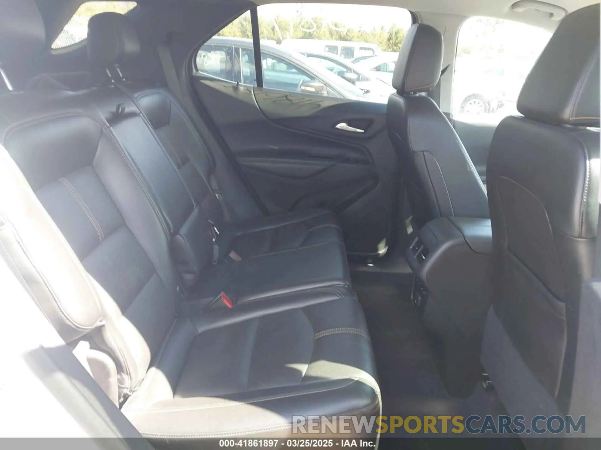 8 Photograph of a damaged car 3GNAXNEG5PL162584 CHEVROLET EQUINOX 2023