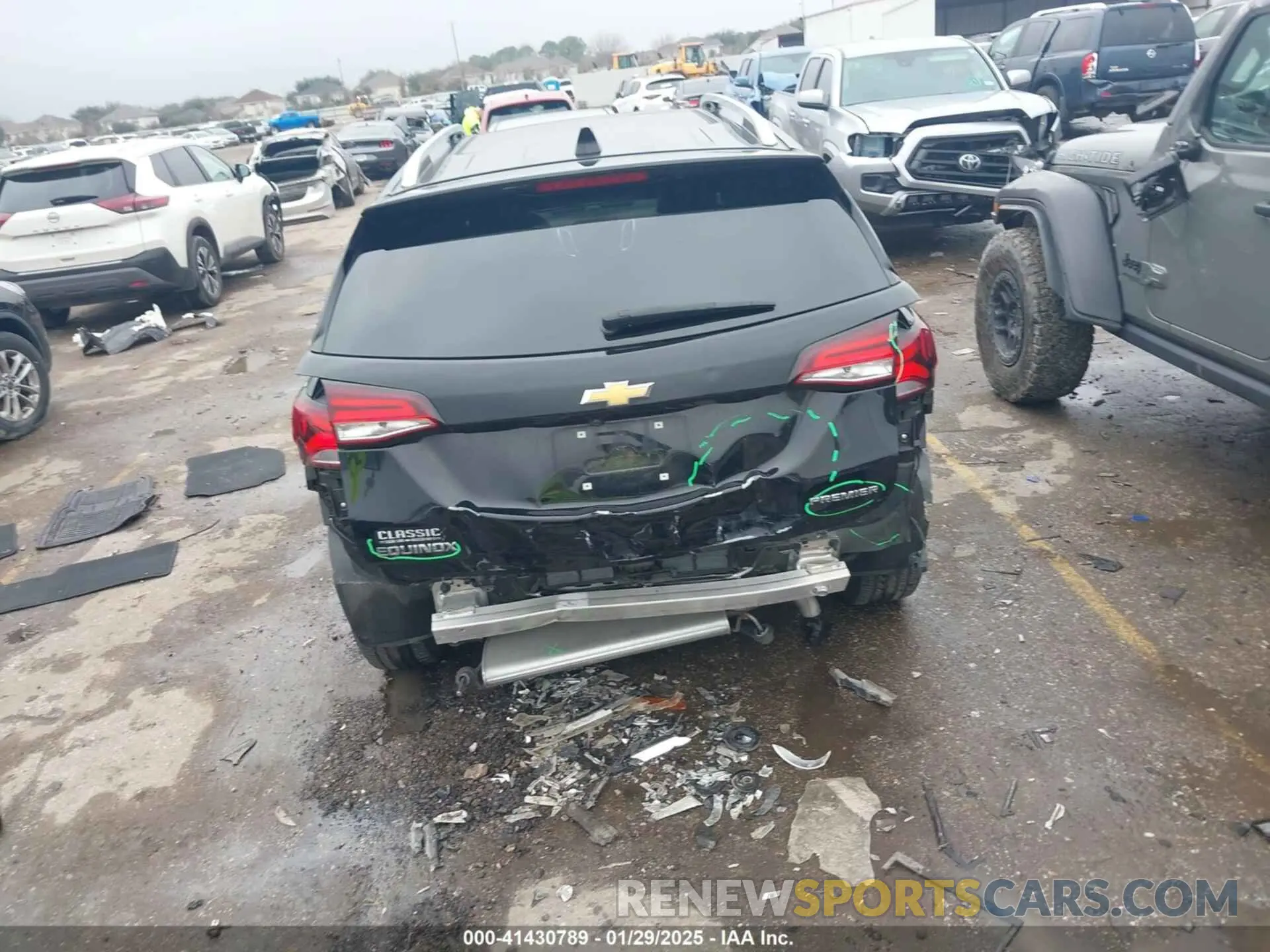 17 Photograph of a damaged car 3GNAXNEG7PL128386 CHEVROLET EQUINOX 2023