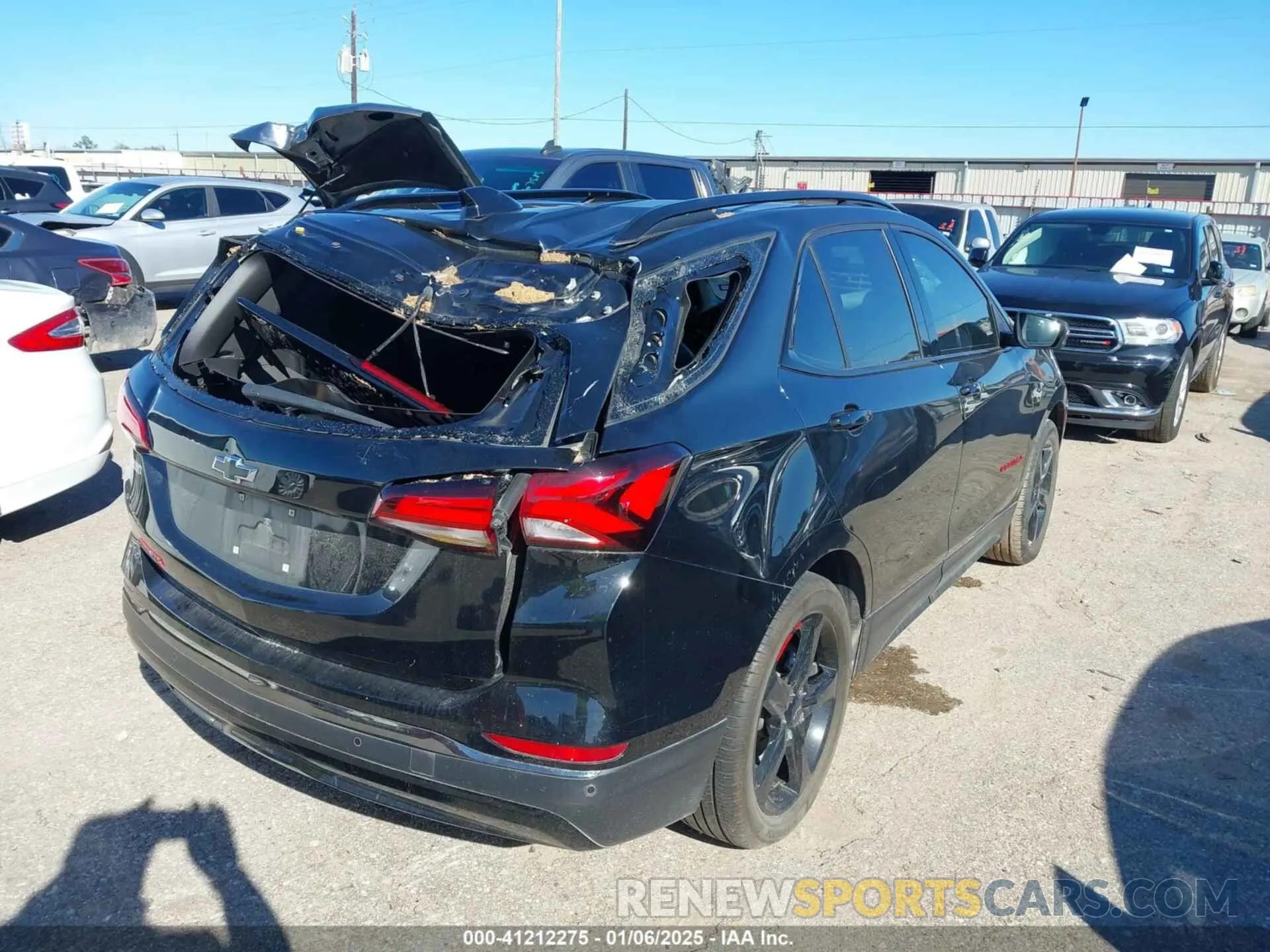 4 Photograph of a damaged car 3GNAXNEG8PL240694 CHEVROLET EQUINOX 2023