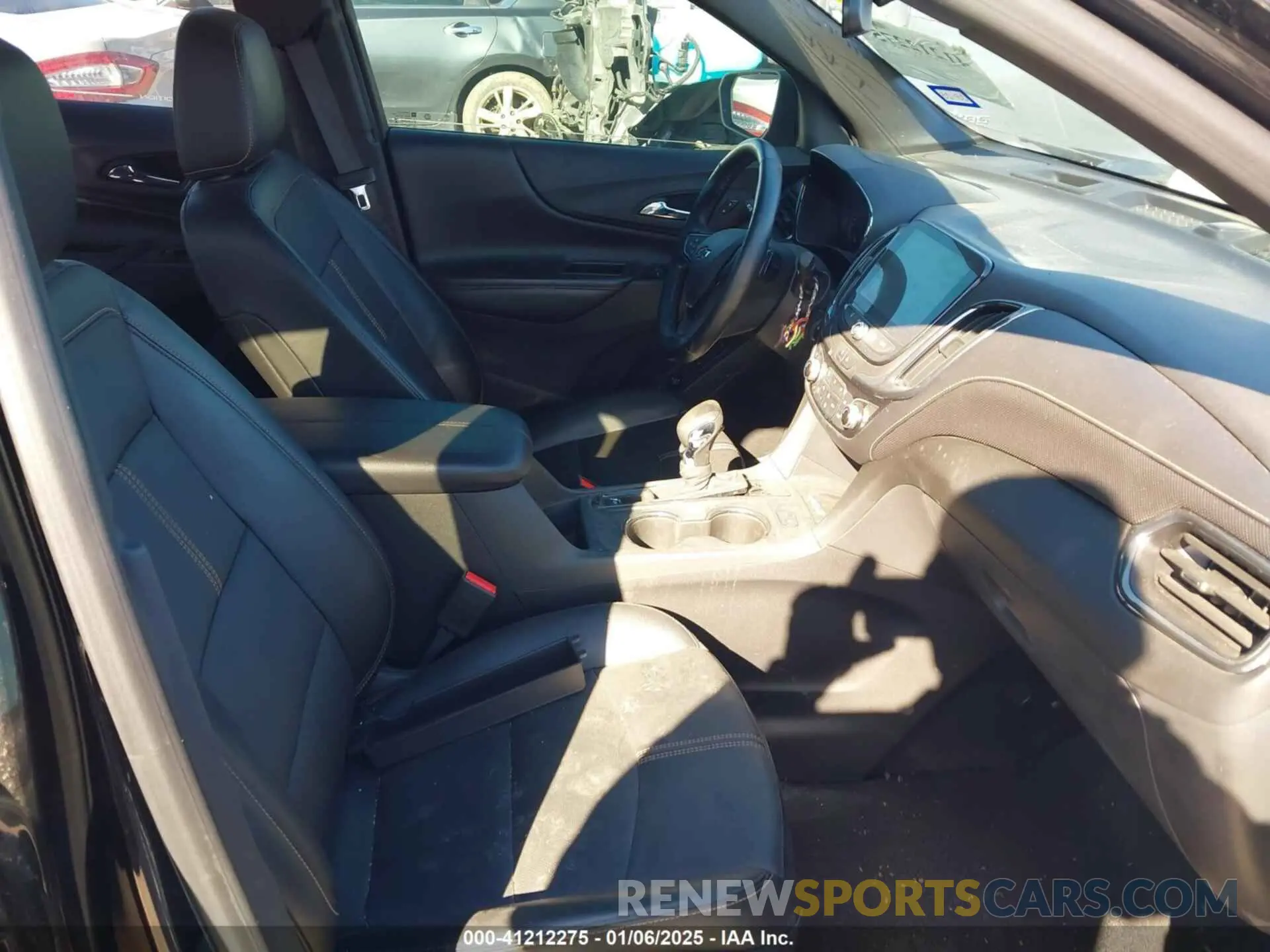 5 Photograph of a damaged car 3GNAXNEG8PL240694 CHEVROLET EQUINOX 2023