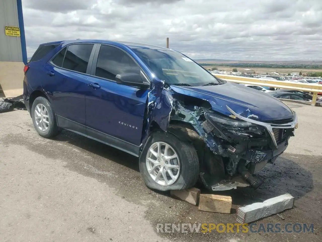 4 Photograph of a damaged car 3GNAXSEG1PL120606 CHEVROLET EQUINOX 2023