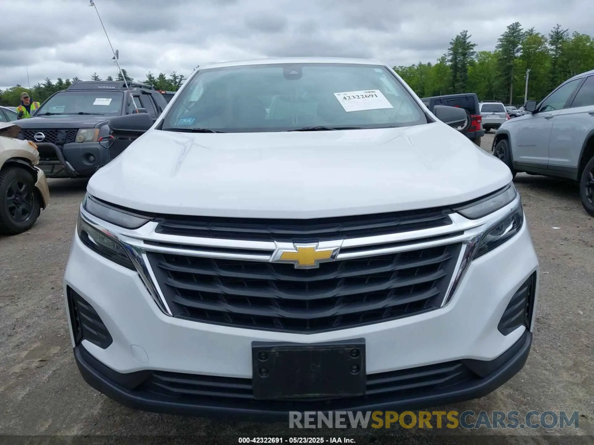 12 Photograph of a damaged car 3GNAXSEG1PL124784 CHEVROLET EQUINOX 2023