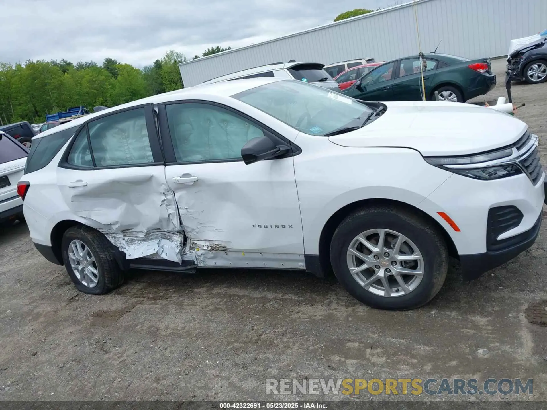 13 Photograph of a damaged car 3GNAXSEG1PL124784 CHEVROLET EQUINOX 2023