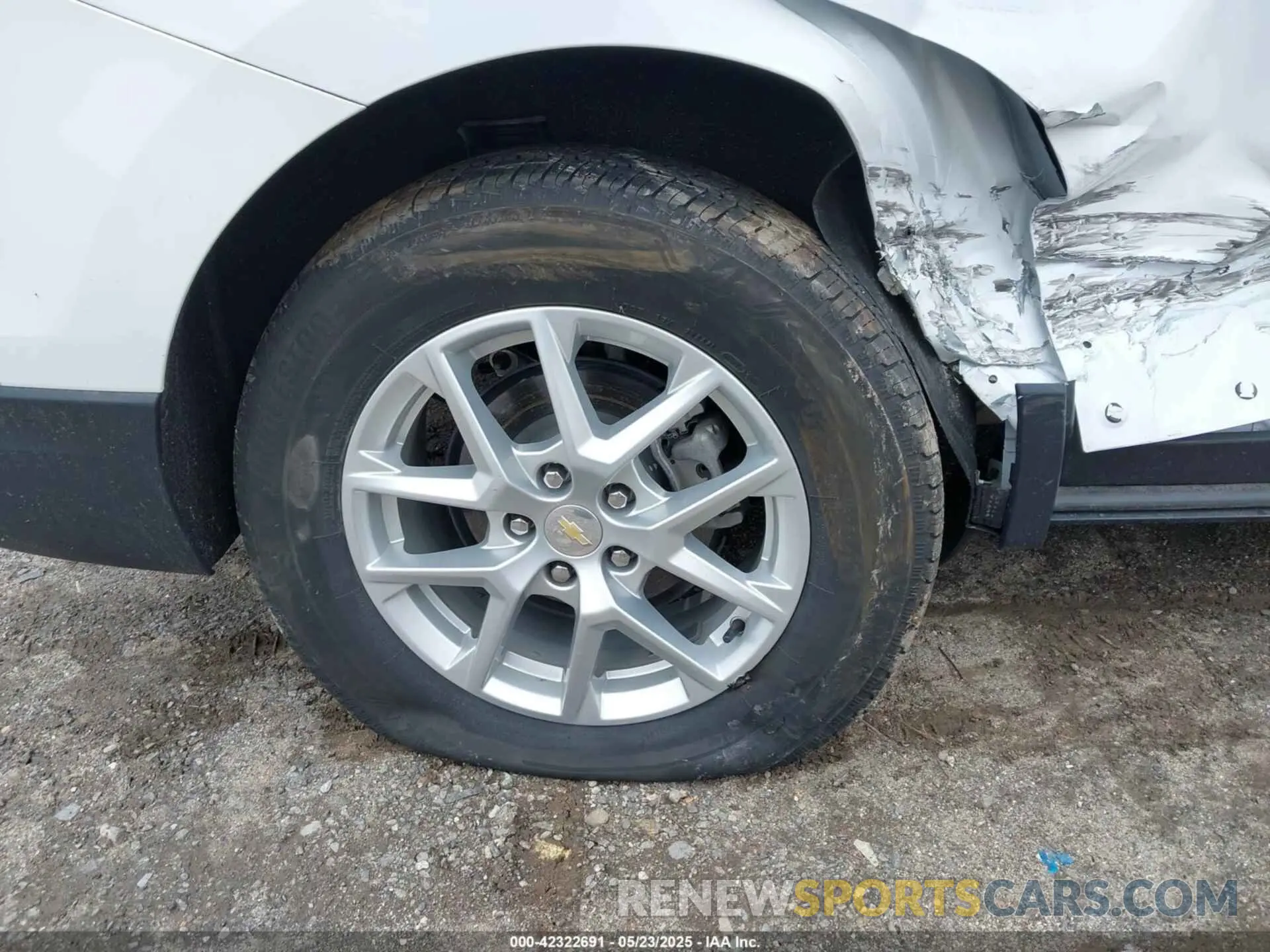 17 Photograph of a damaged car 3GNAXSEG1PL124784 CHEVROLET EQUINOX 2023