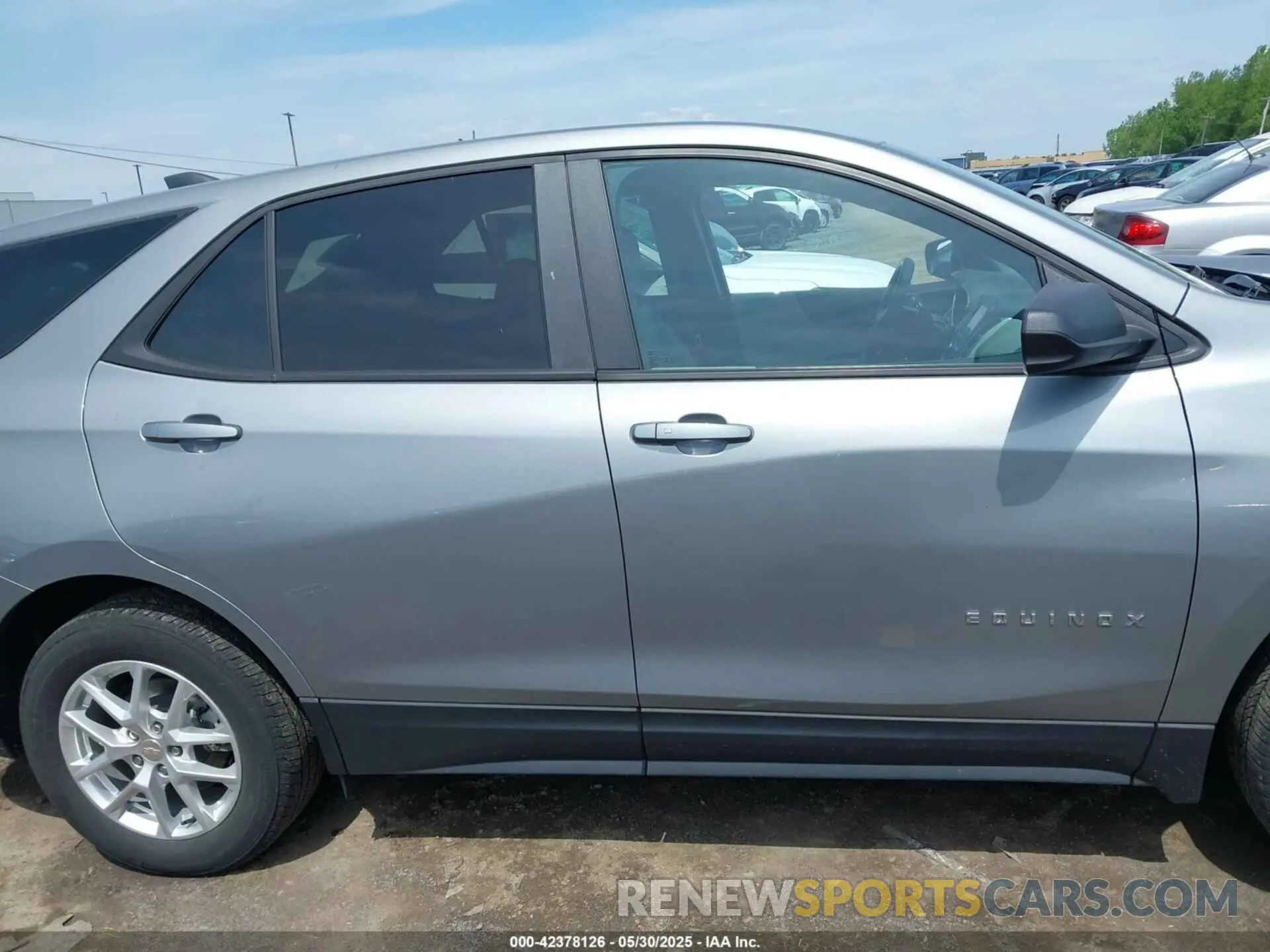 12 Photograph of a damaged car 3GNAXSEG2PL166171 CHEVROLET EQUINOX 2023