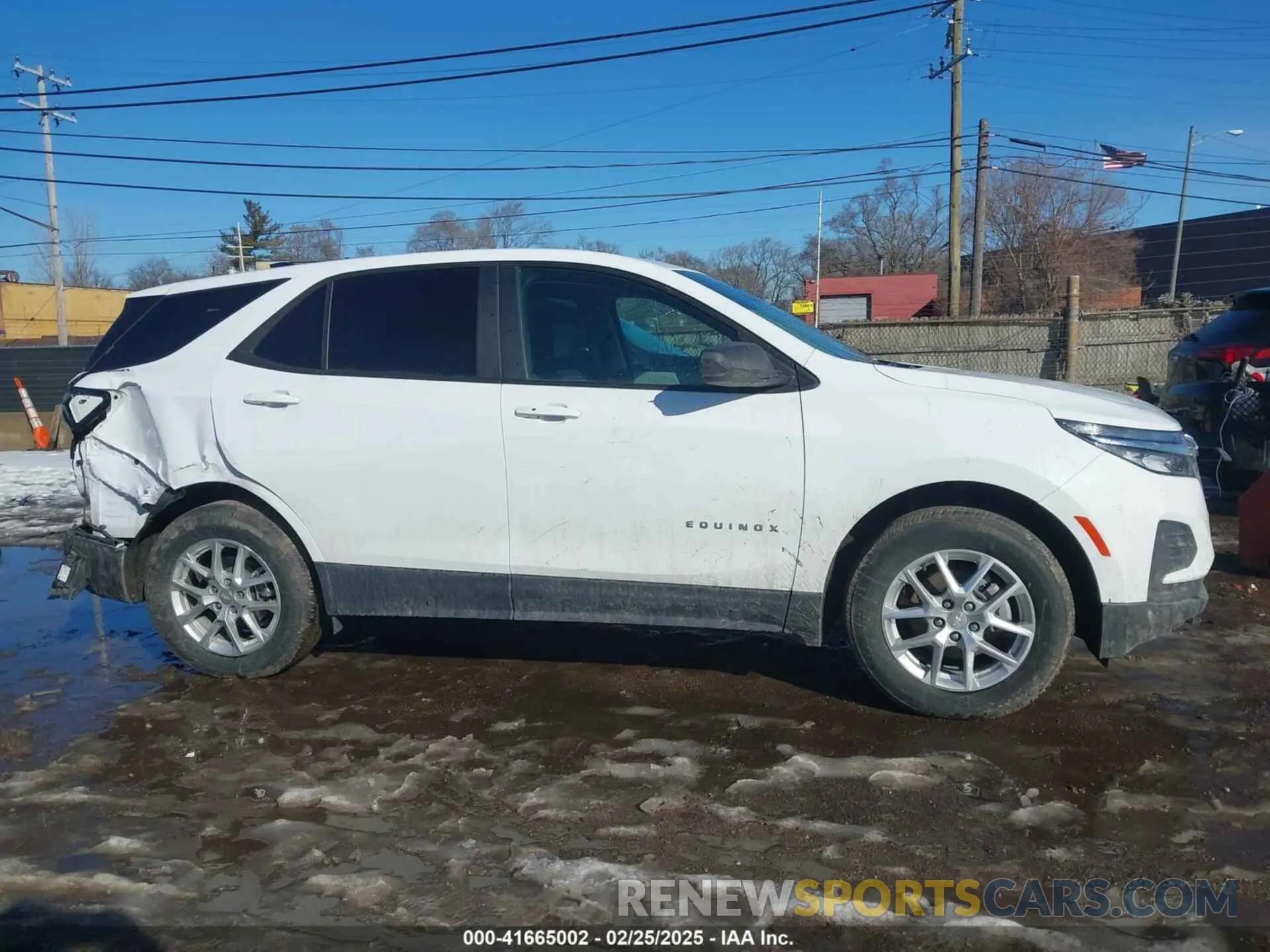 13 Photograph of a damaged car 3GNAXSEG4PL213068 CHEVROLET EQUINOX 2023
