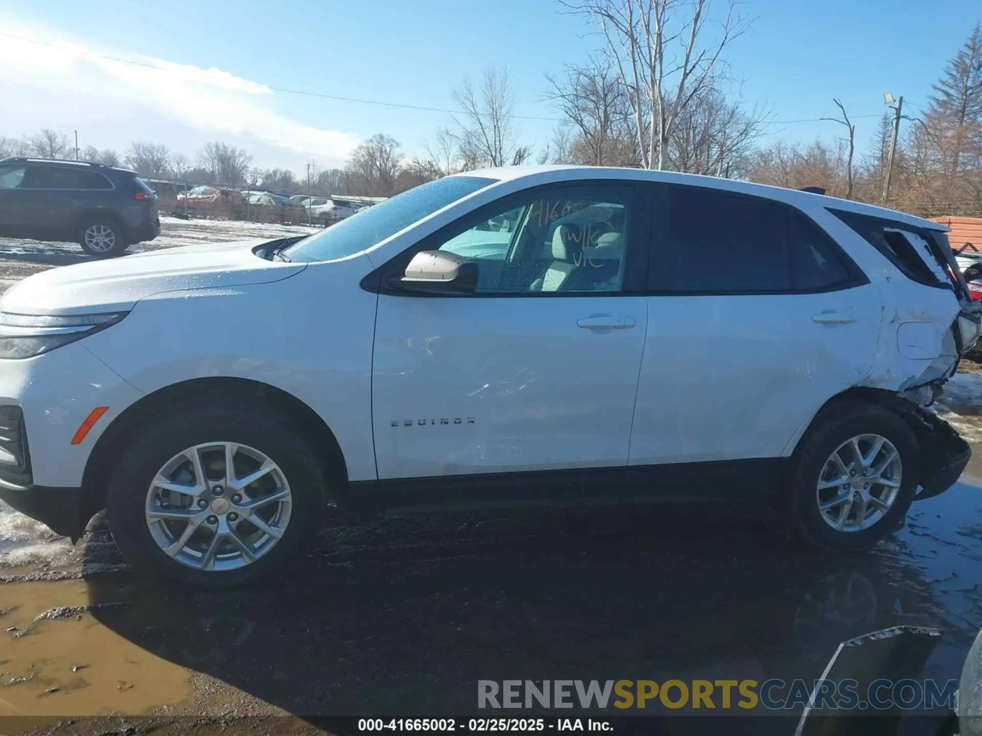 14 Photograph of a damaged car 3GNAXSEG4PL213068 CHEVROLET EQUINOX 2023