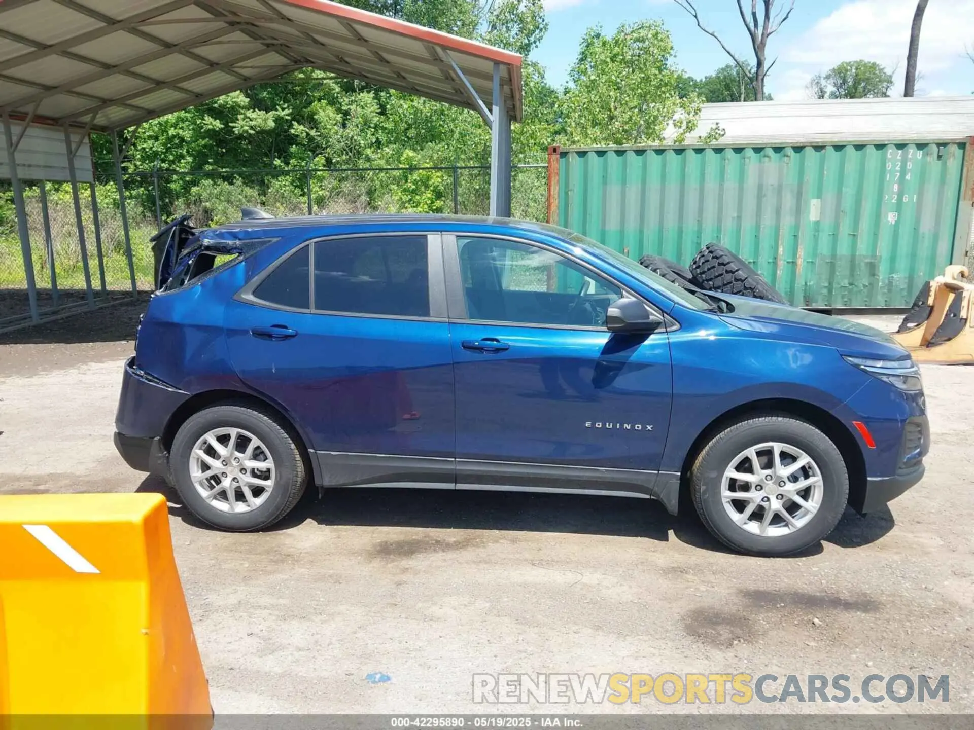 13 Photograph of a damaged car 3GNAXSEG8PL205328 CHEVROLET EQUINOX 2023