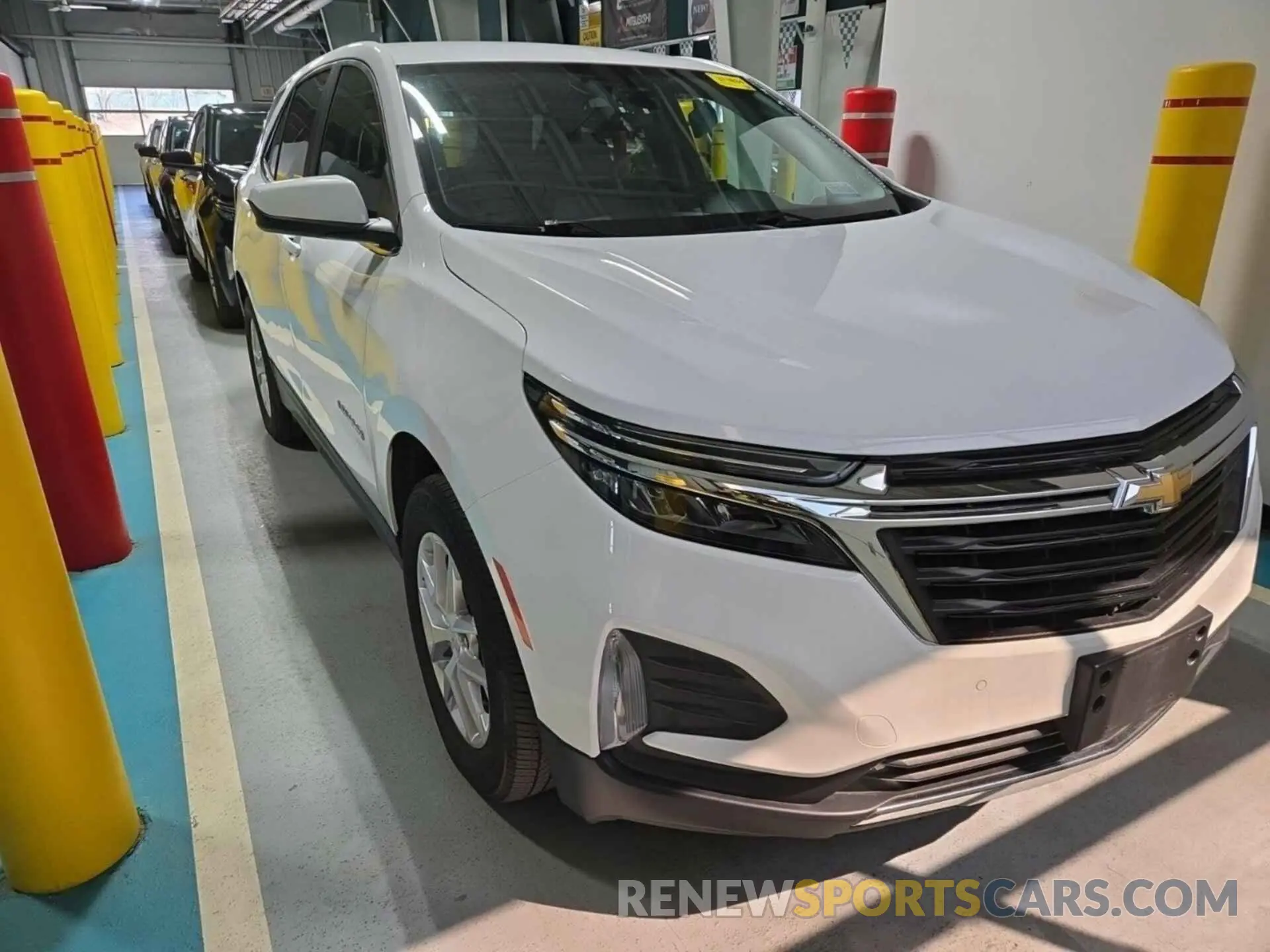 18 Photograph of a damaged car 3GNAXTEG1PL237236 CHEVROLET EQUINOX 2023