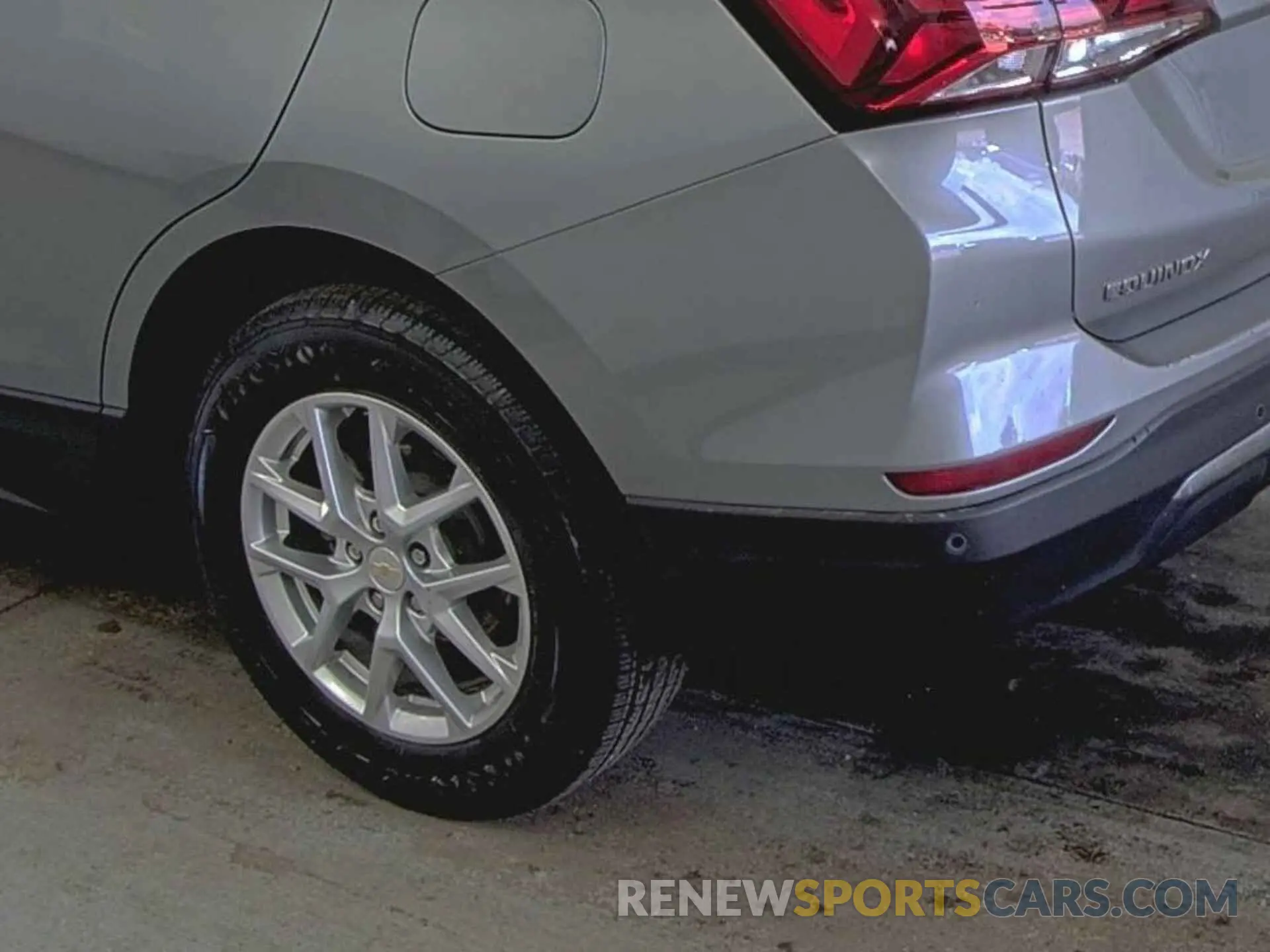 24 Photograph of a damaged car 3GNAXTEG1PL252593 CHEVROLET EQUINOX 2023