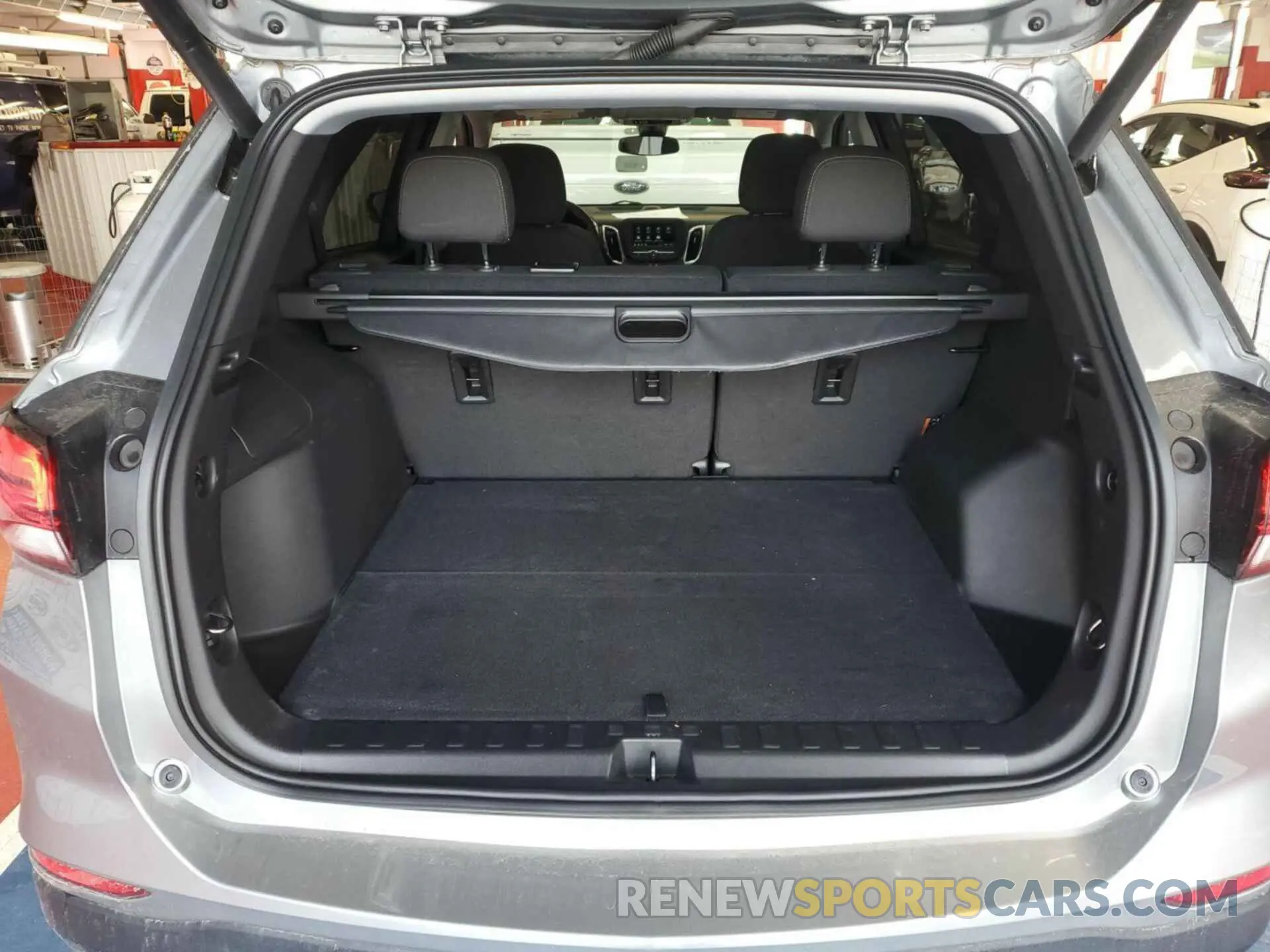 5 Photograph of a damaged car 3GNAXTEG1PL252822 CHEVROLET EQUINOX 2023