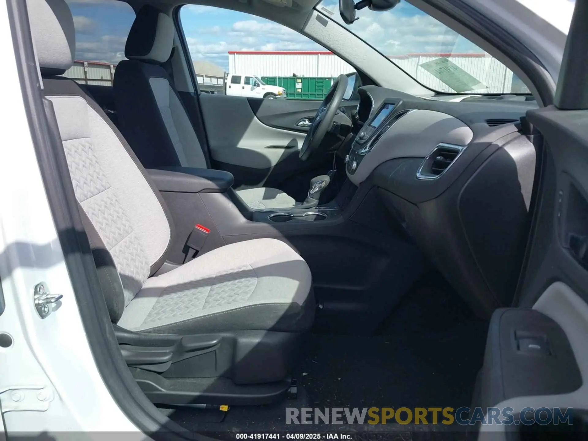 5 Photograph of a damaged car 3GNAXTEG1PS203321 CHEVROLET EQUINOX 2023
