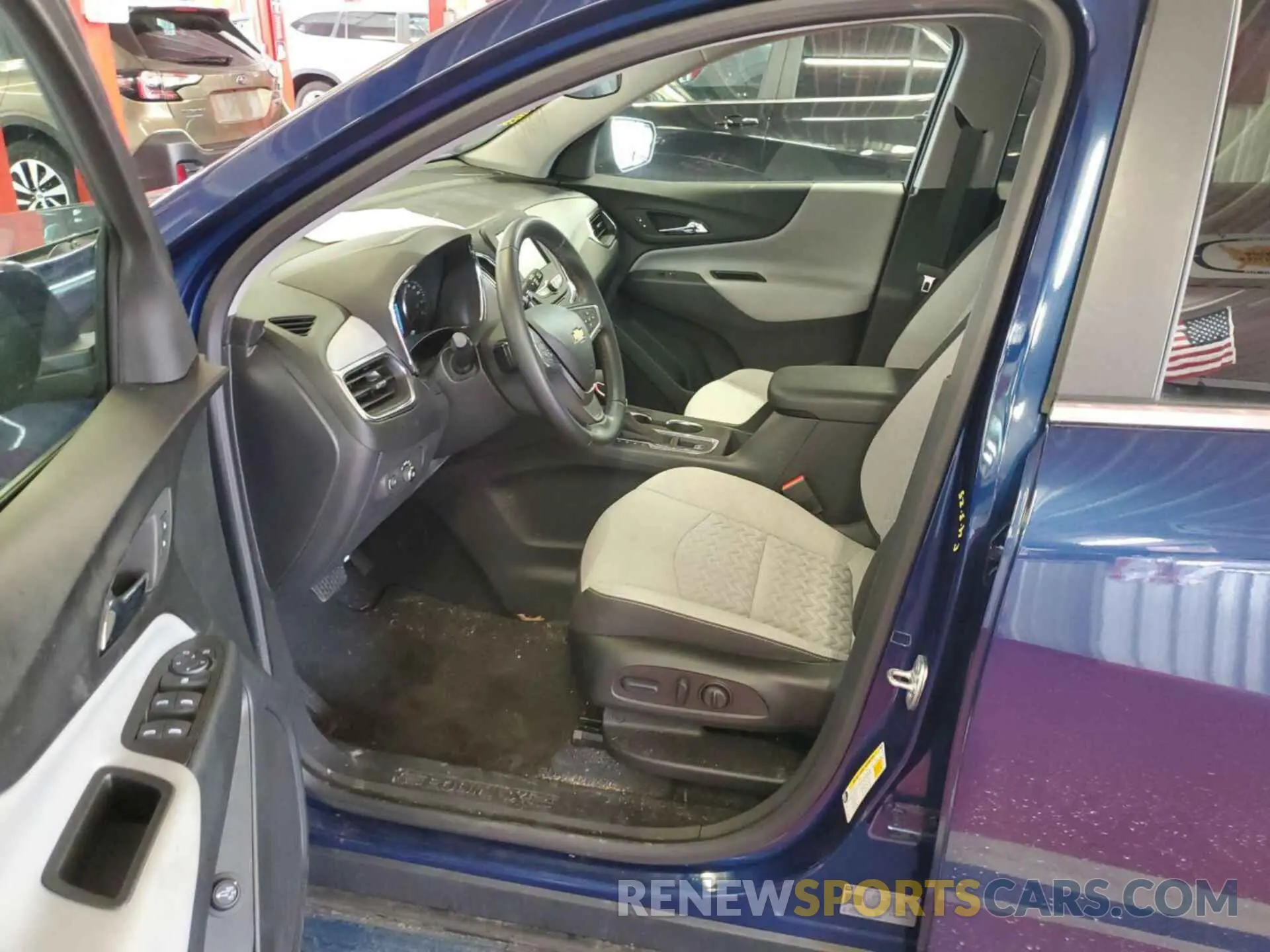 5 Photograph of a damaged car 3GNAXTEG3PL113016 CHEVROLET EQUINOX 2023