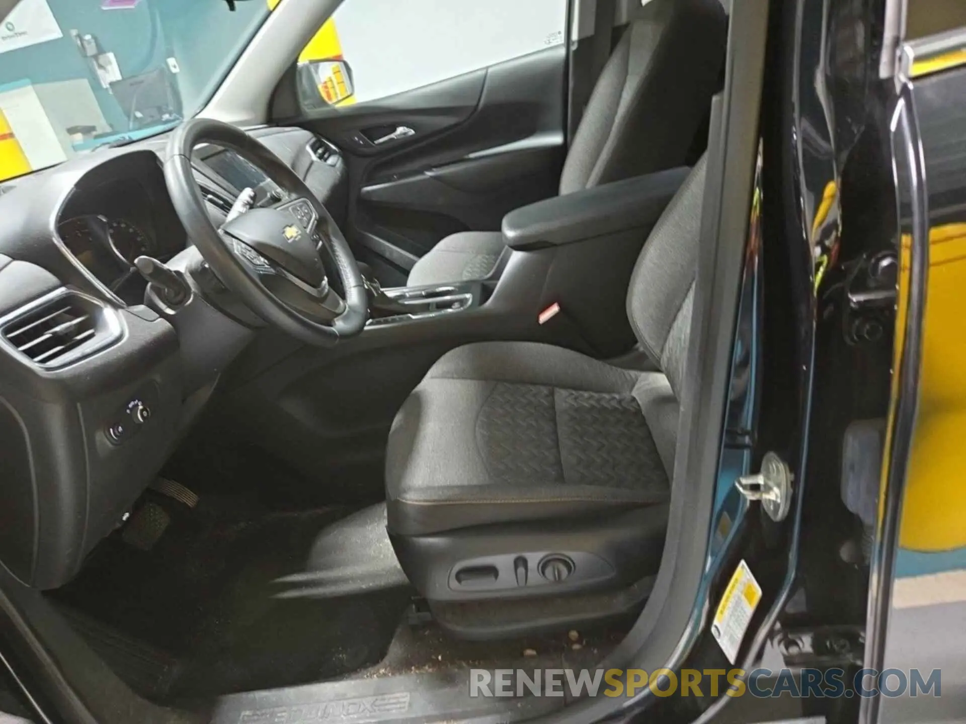 12 Photograph of a damaged car 3GNAXTEG3PL113338 CHEVROLET EQUINOX 2023