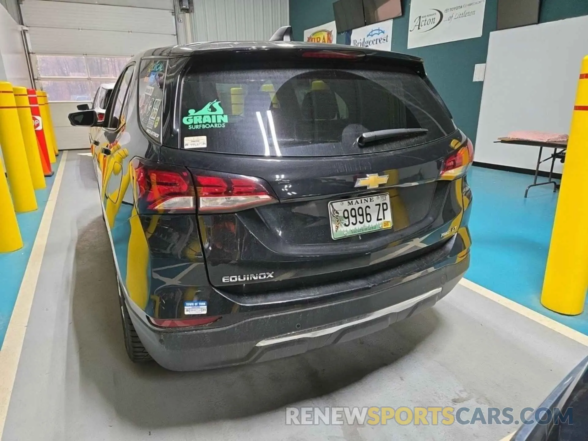 33 Photograph of a damaged car 3GNAXTEG3PL113338 CHEVROLET EQUINOX 2023