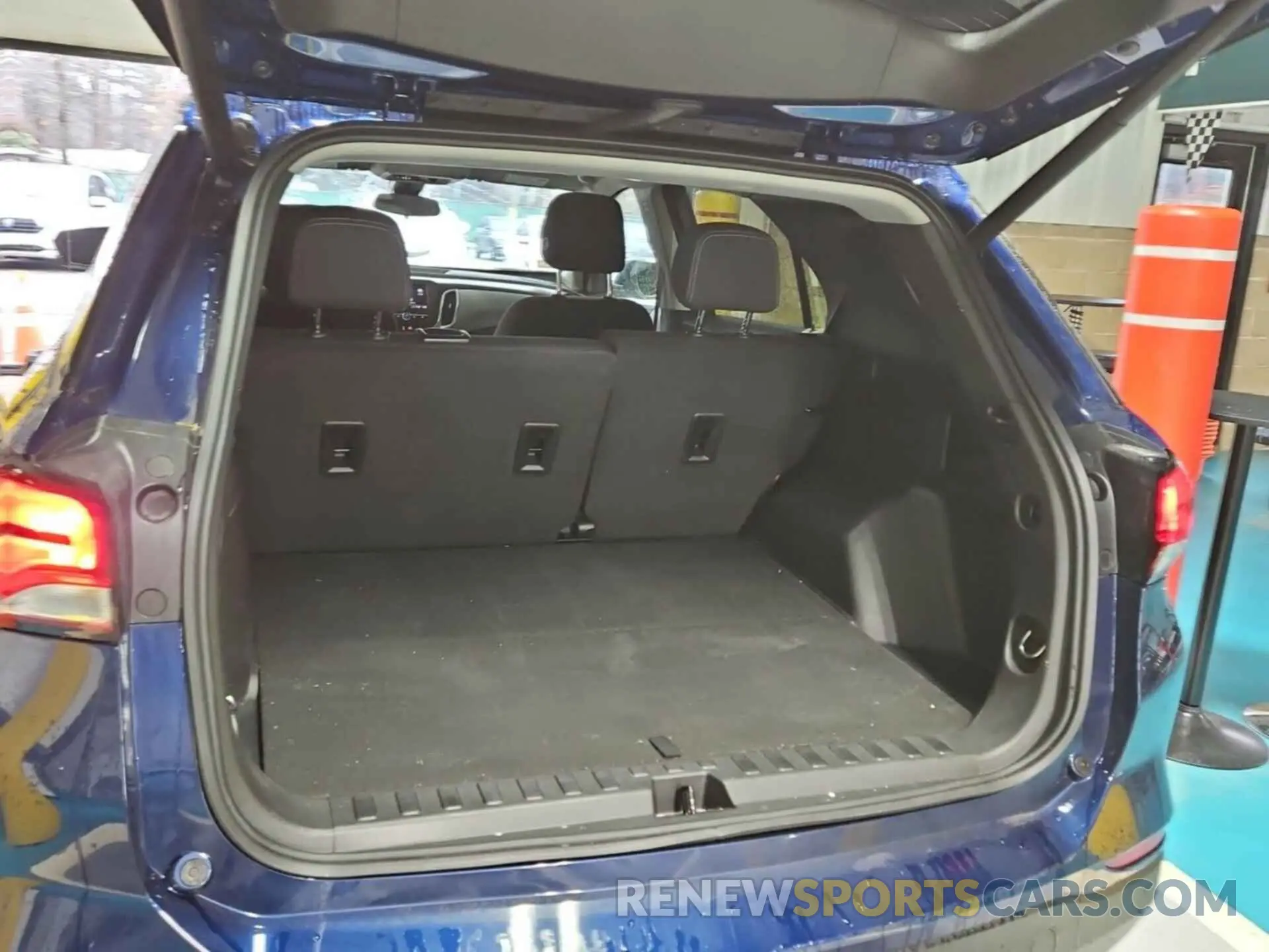 18 Photograph of a damaged car 3GNAXTEG3PL181932 CHEVROLET EQUINOX 2023