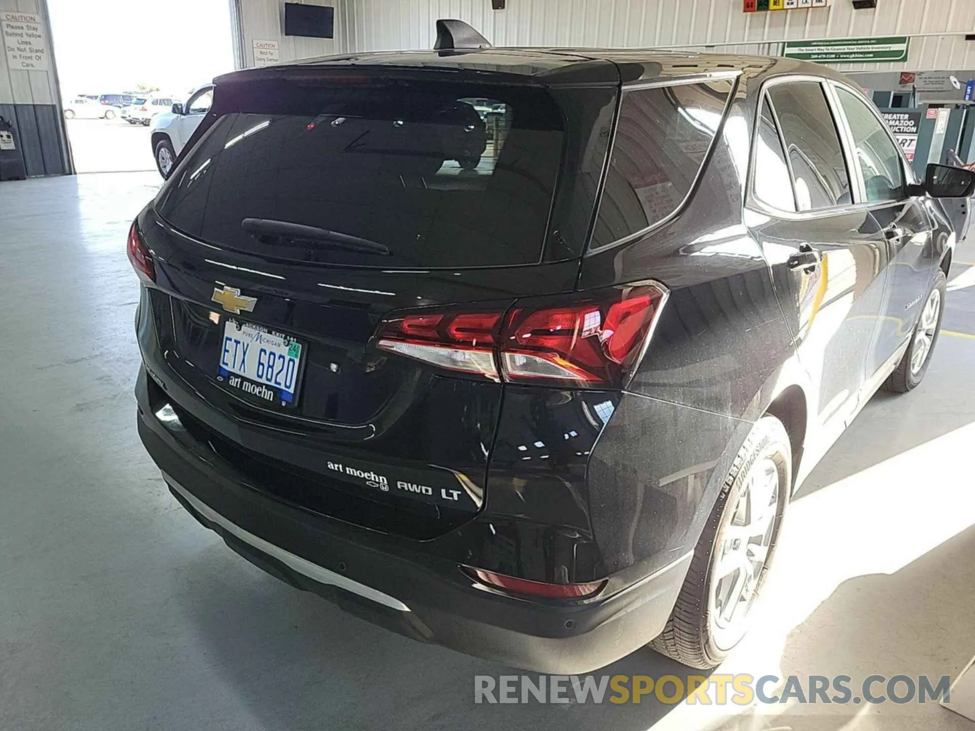 17 Photograph of a damaged car 3GNAXTEG3PL252501 CHEVROLET EQUINOX 2023