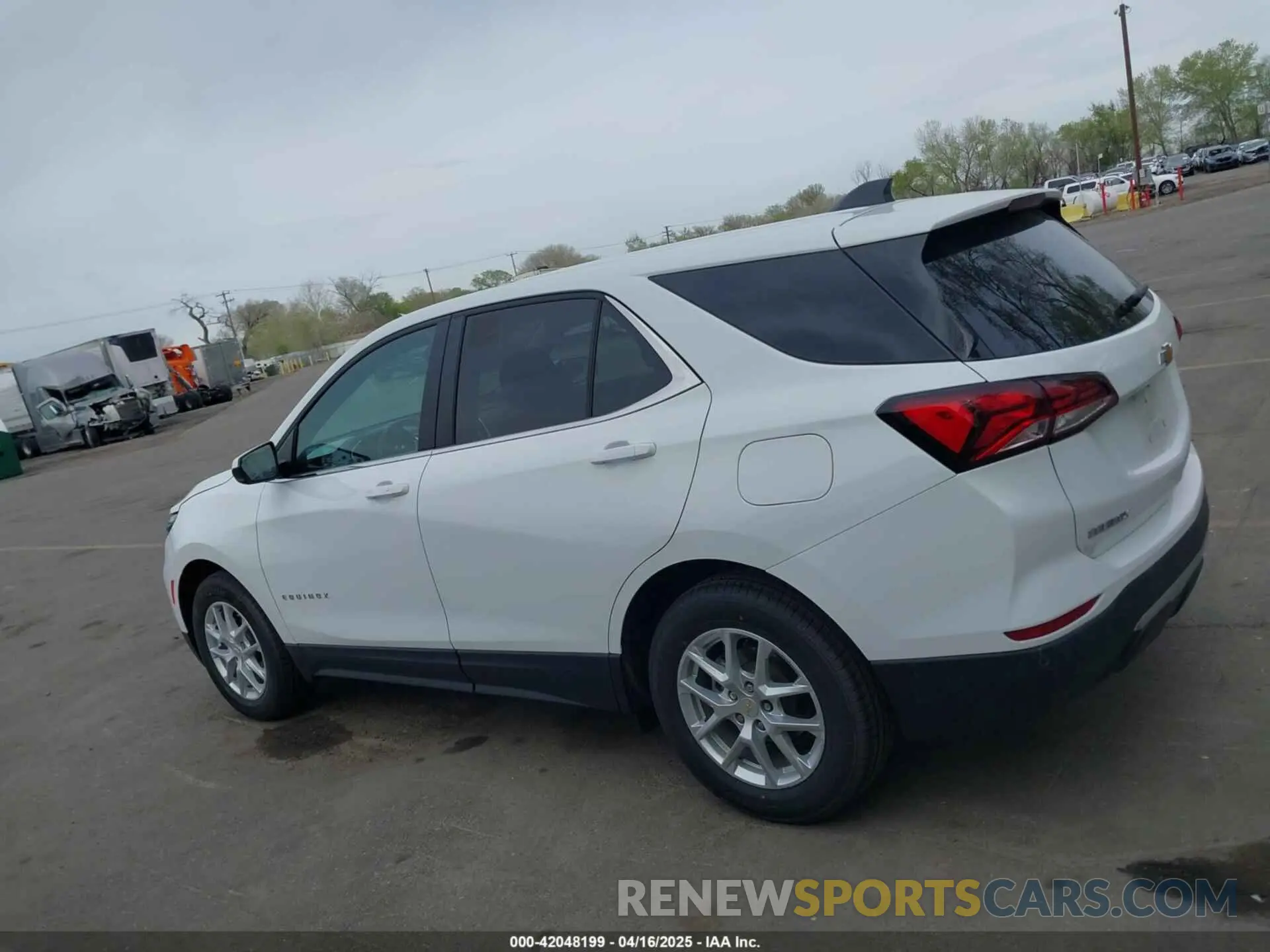 14 Photograph of a damaged car 3GNAXTEG3PS203000 CHEVROLET EQUINOX 2023
