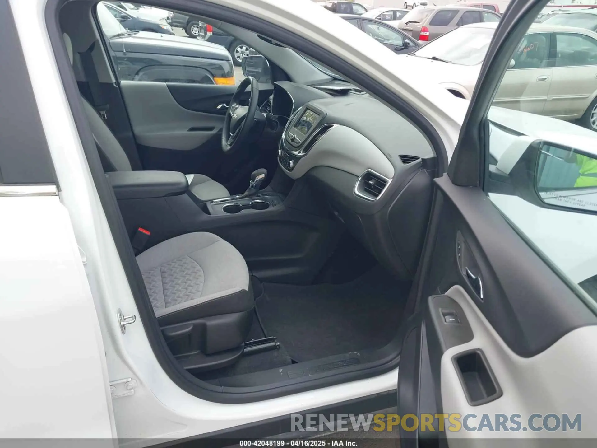 5 Photograph of a damaged car 3GNAXTEG3PS203000 CHEVROLET EQUINOX 2023
