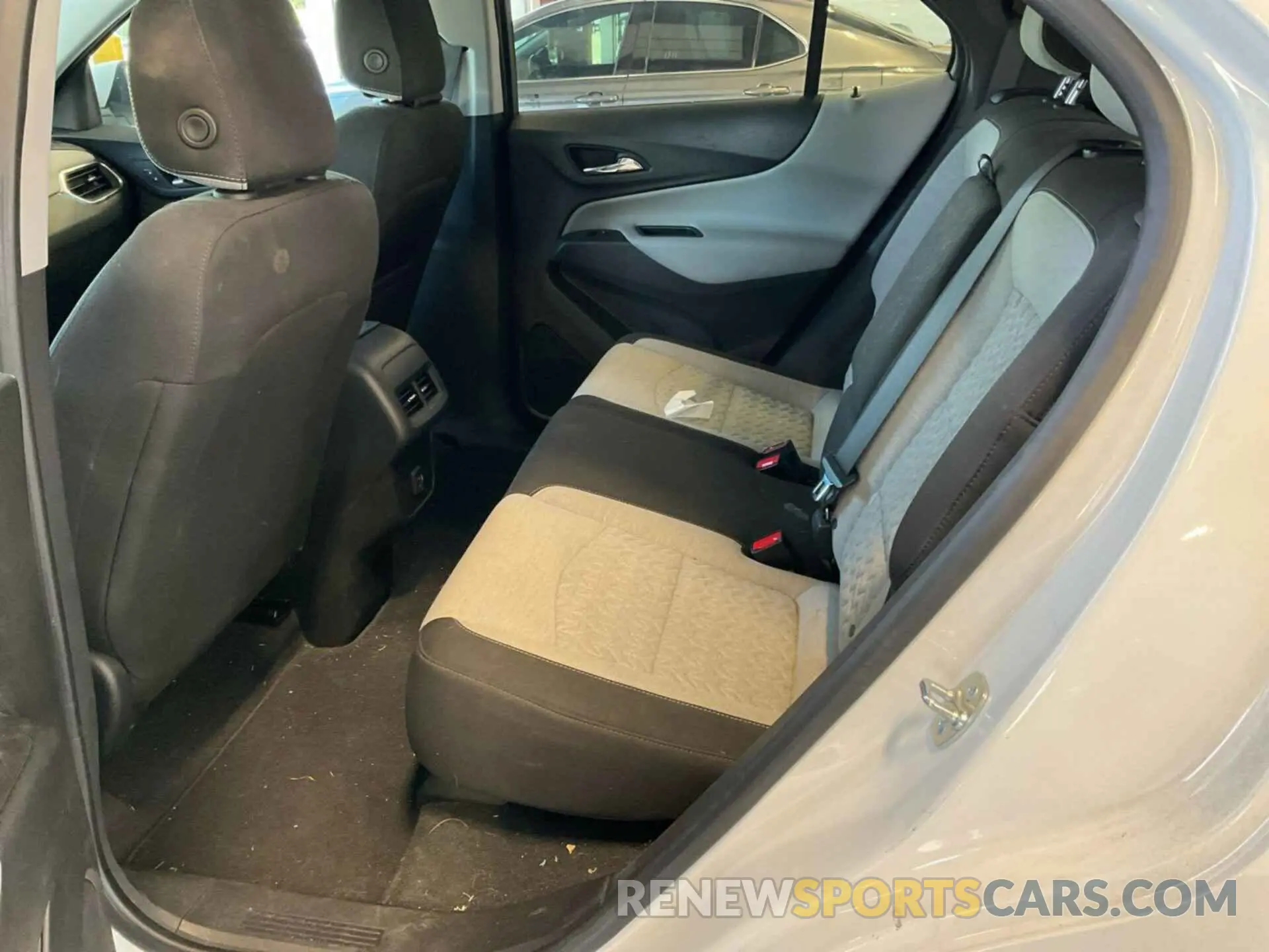 32 Photograph of a damaged car 3GNAXTEG3PS209041 CHEVROLET EQUINOX 2023