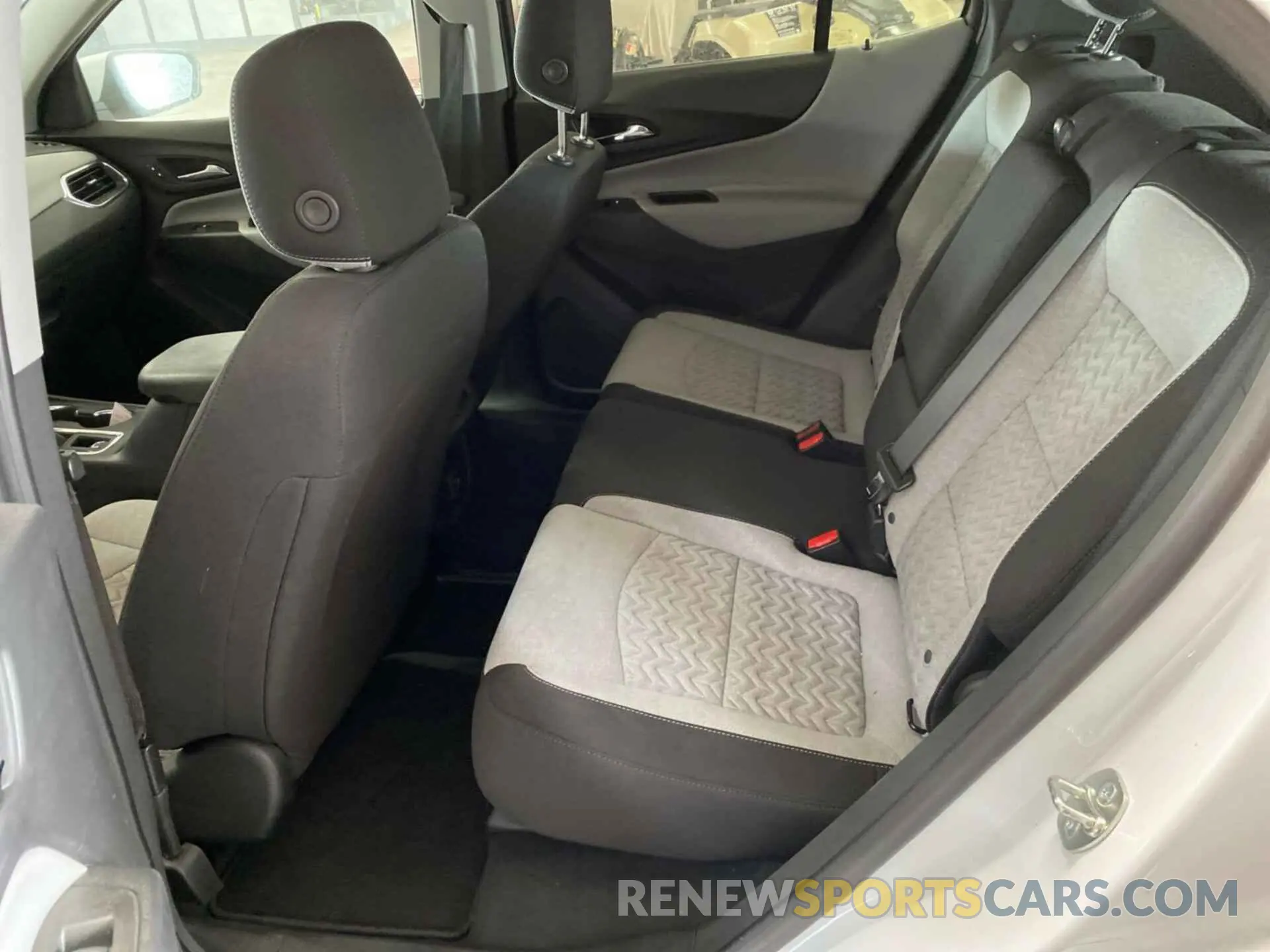 5 Photograph of a damaged car 3GNAXTEG4PS206875 CHEVROLET EQUINOX 2023