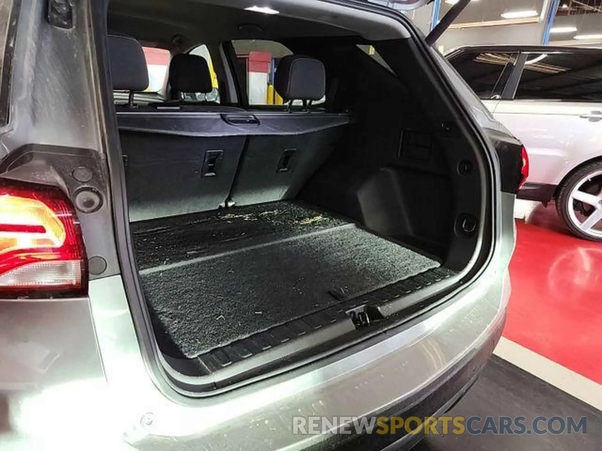 8 Photograph of a damaged car 3GNAXTEG4PS211686 CHEVROLET EQUINOX 2023