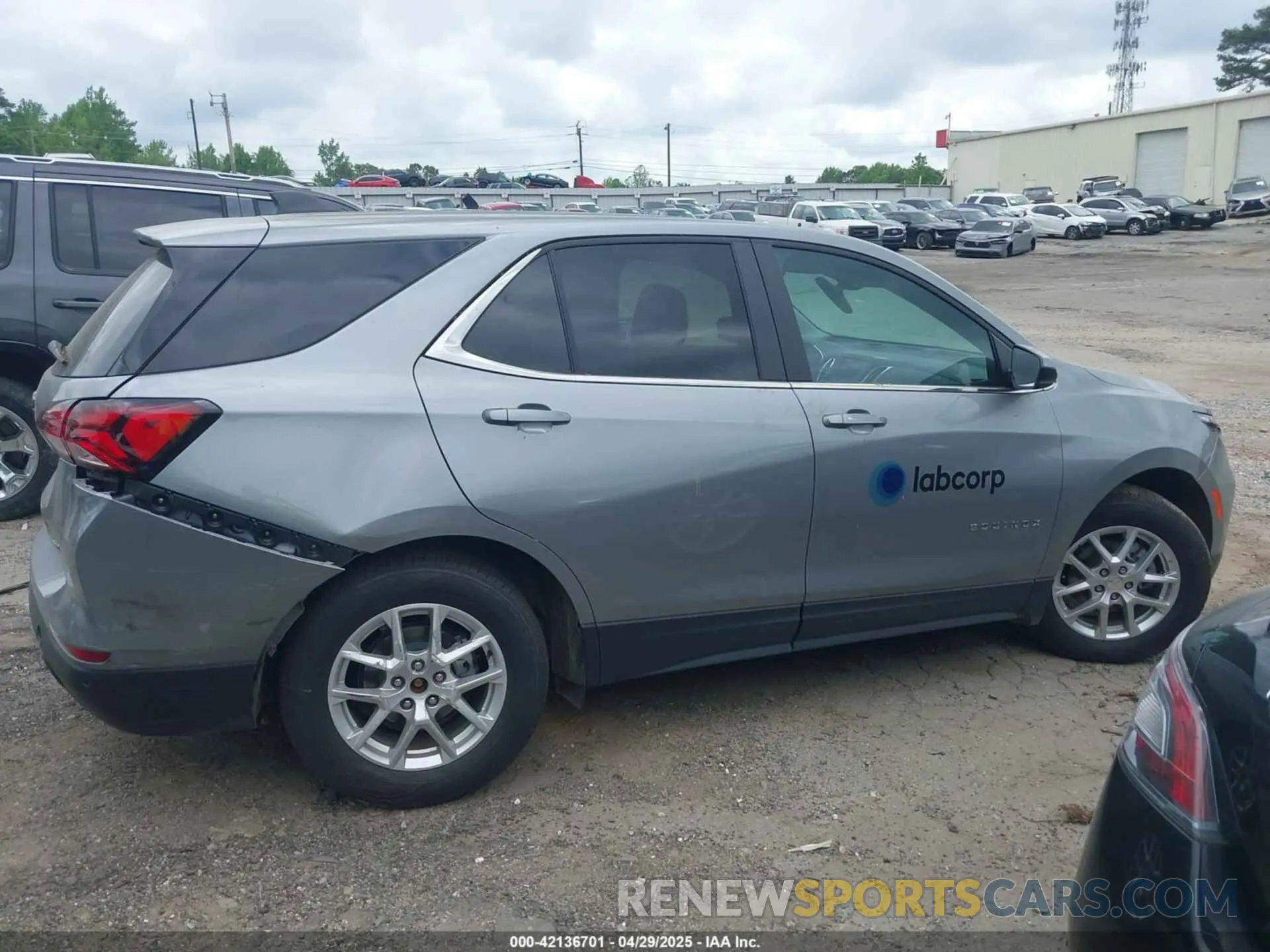 12 Photograph of a damaged car 3GNAXTEG5PL154697 CHEVROLET EQUINOX 2023