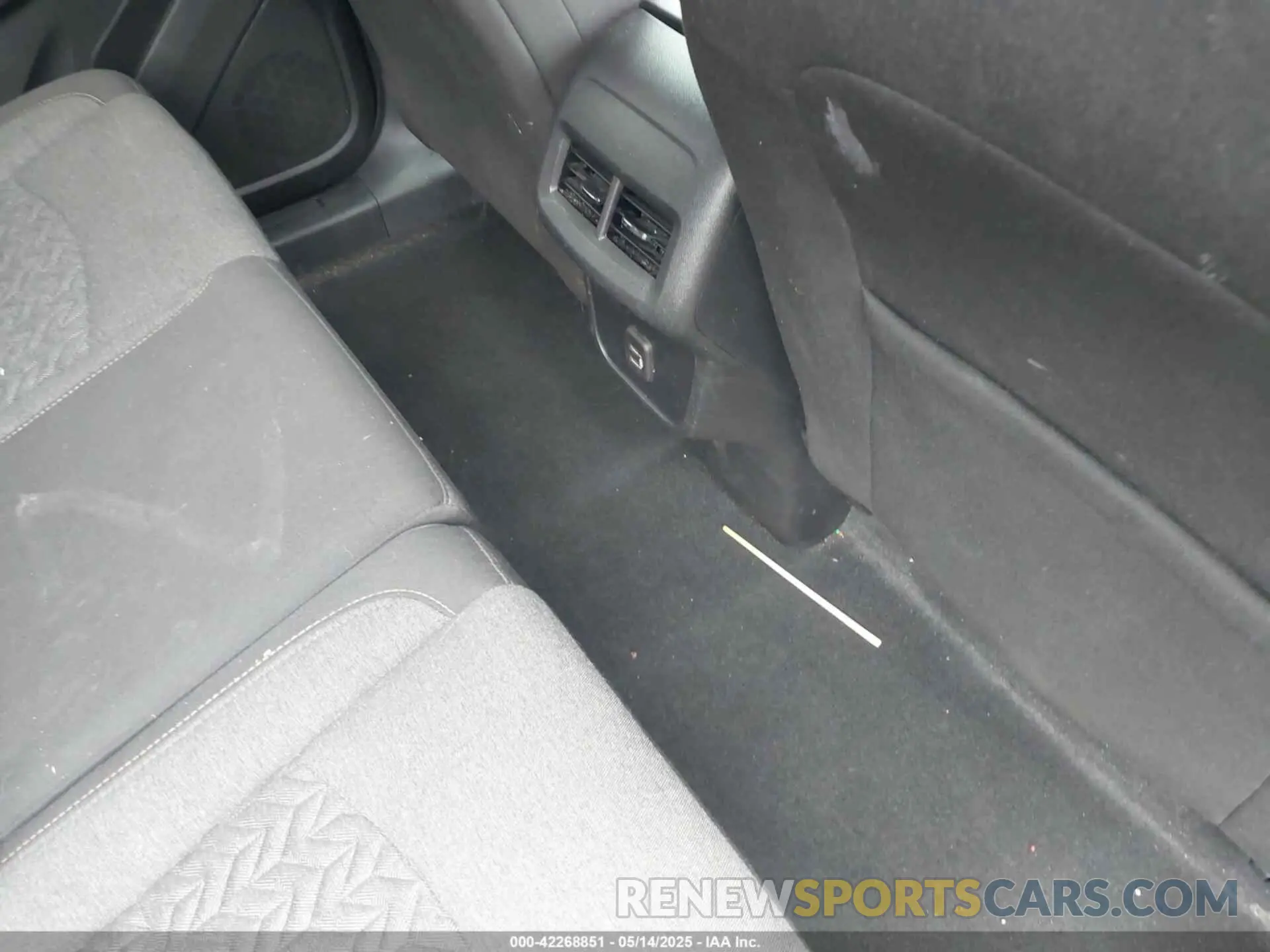 8 Photograph of a damaged car 3GNAXTEG5PL248028 CHEVROLET EQUINOX 2023