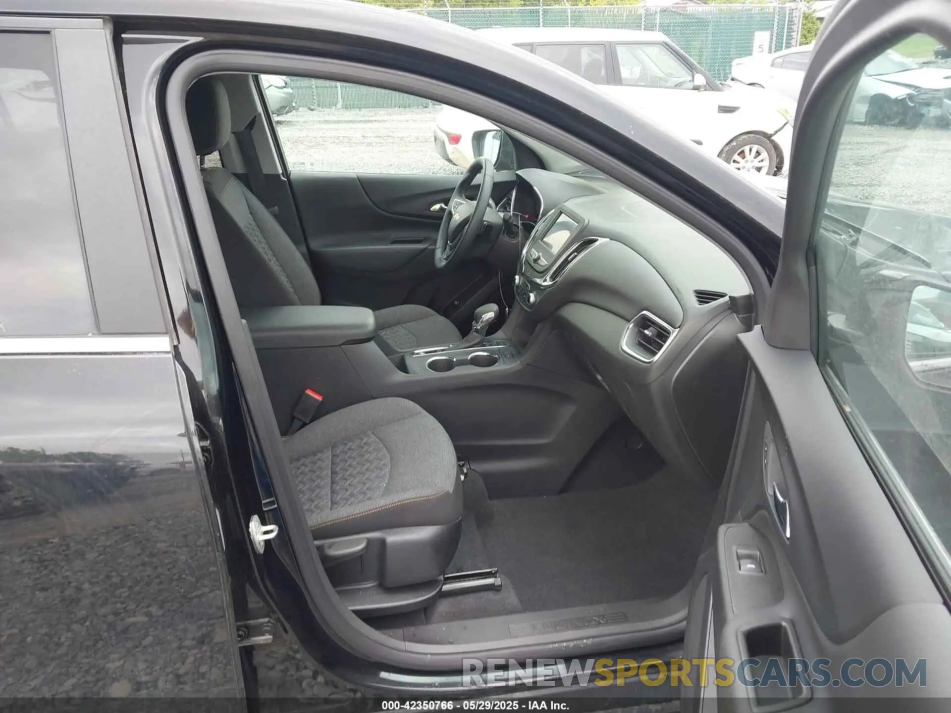 5 Photograph of a damaged car 3GNAXTEG5PL260910 CHEVROLET EQUINOX 2023
