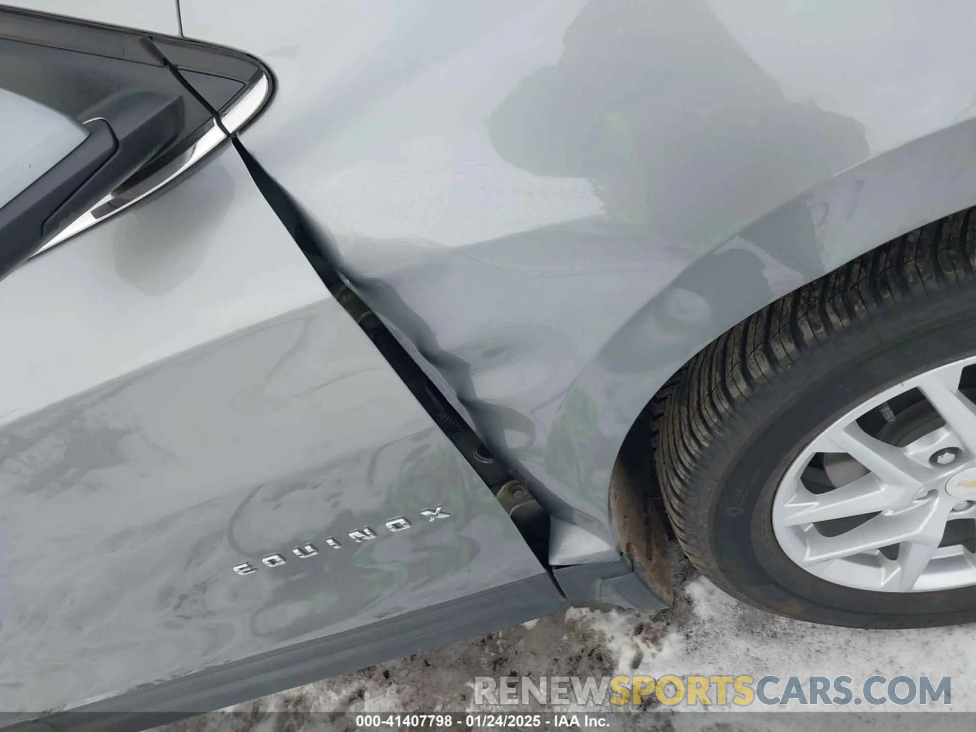18 Photograph of a damaged car 3GNAXTEG5PS166063 CHEVROLET EQUINOX 2023