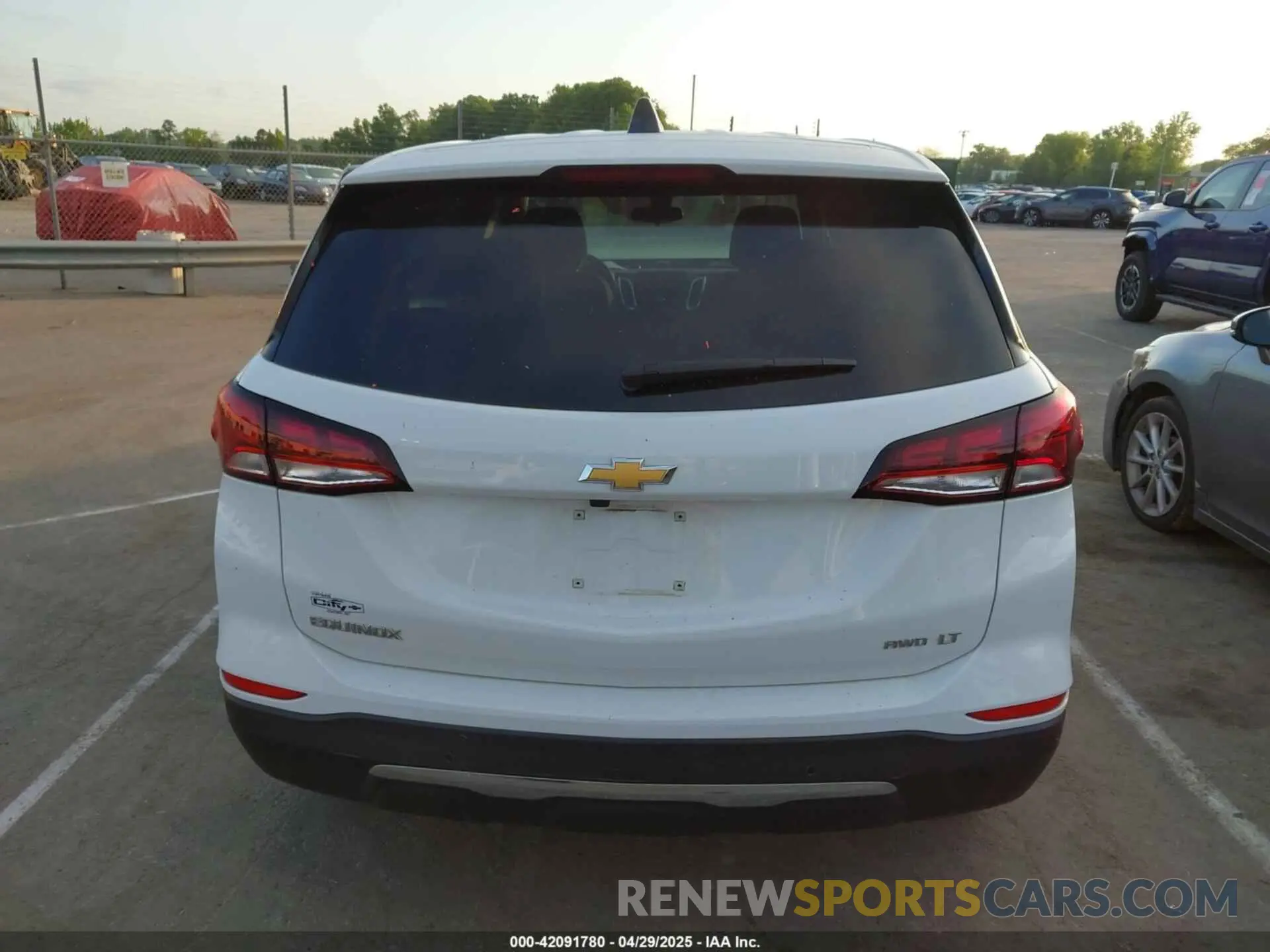 17 Photograph of a damaged car 3GNAXTEG5PS199676 CHEVROLET EQUINOX 2023