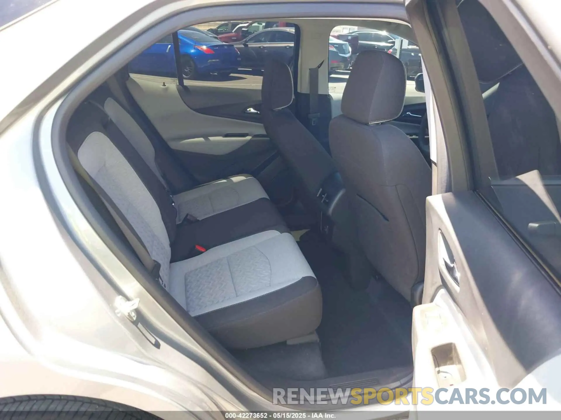 8 Photograph of a damaged car 3GNAXTEG5PS203368 CHEVROLET EQUINOX 2023