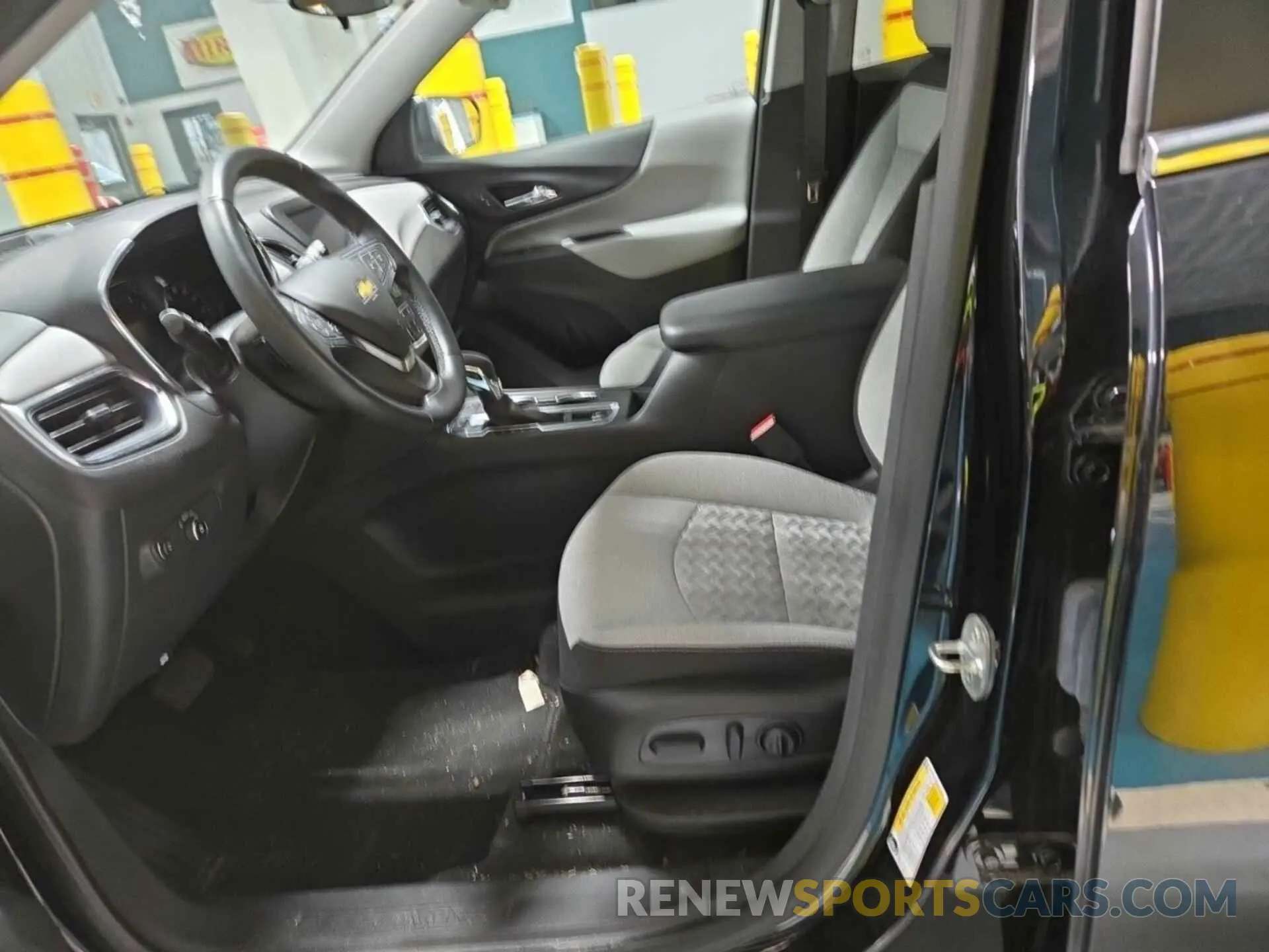 19 Photograph of a damaged car 3GNAXTEG6PL118601 CHEVROLET EQUINOX 2023