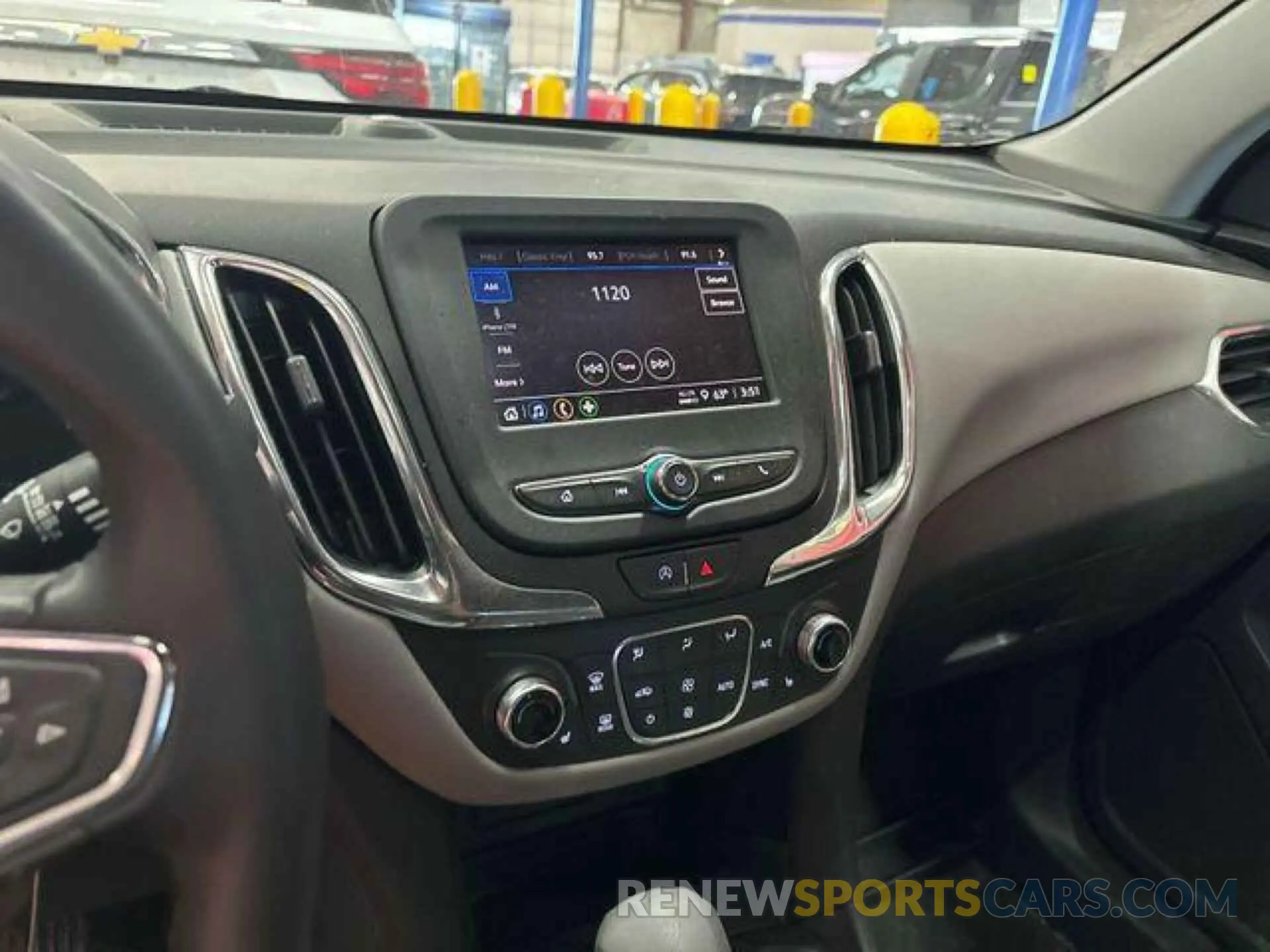 18 Photograph of a damaged car 3GNAXTEG6PL251469 CHEVROLET EQUINOX 2023