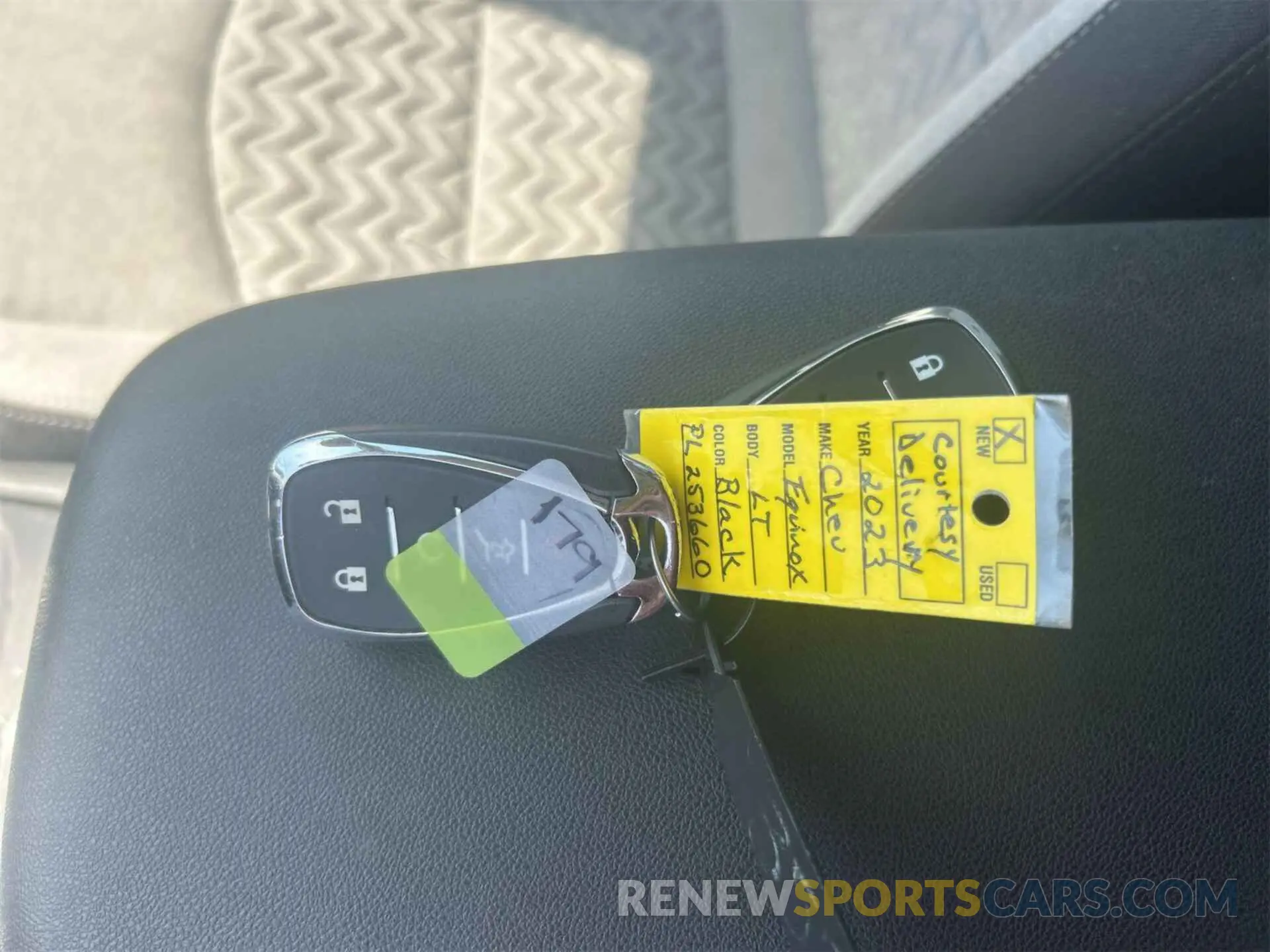 4 Photograph of a damaged car 3GNAXTEG6PL253660 CHEVROLET EQUINOX 2023