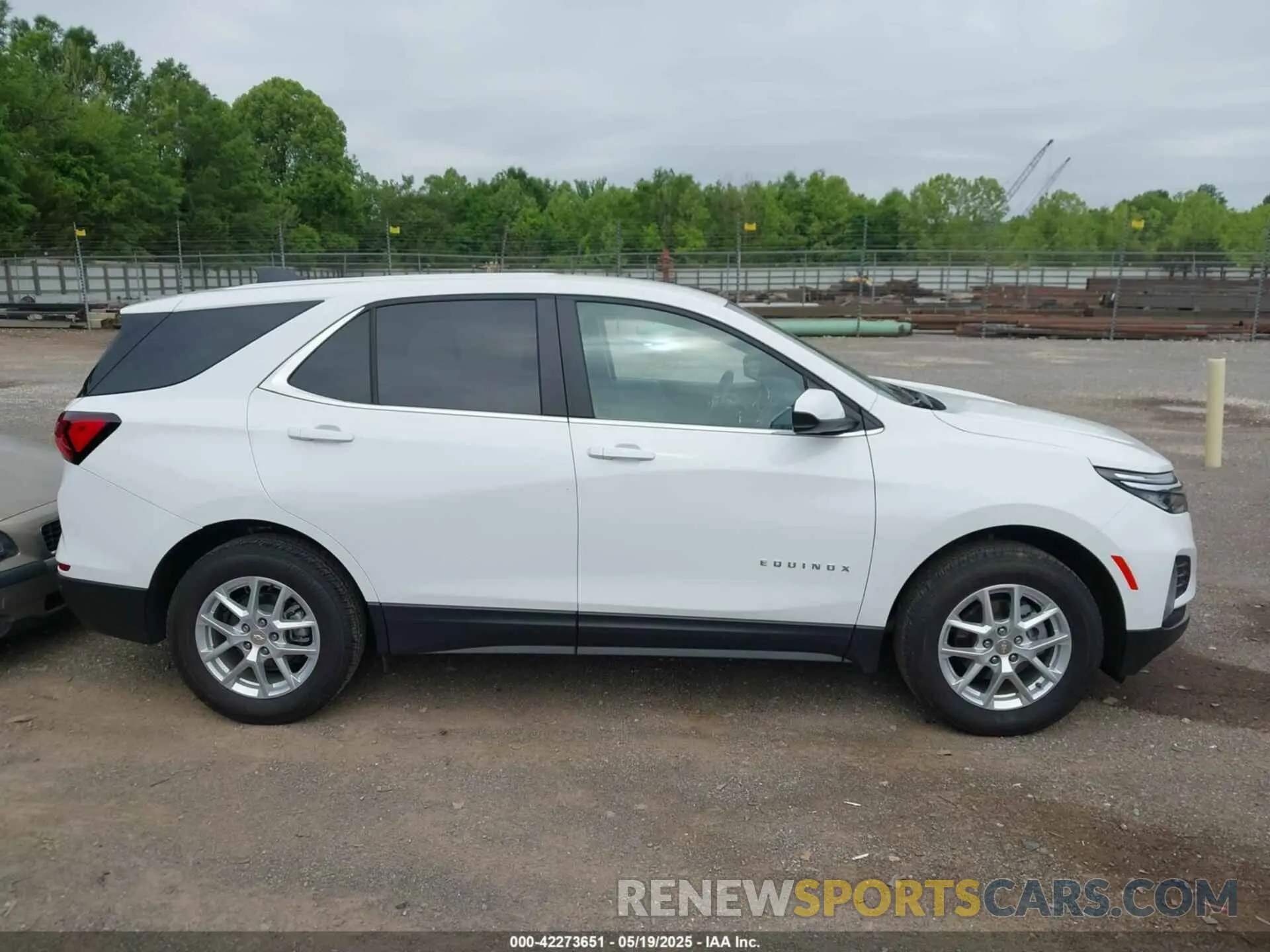 13 Photograph of a damaged car 3GNAXTEG6PS198990 CHEVROLET EQUINOX 2023
