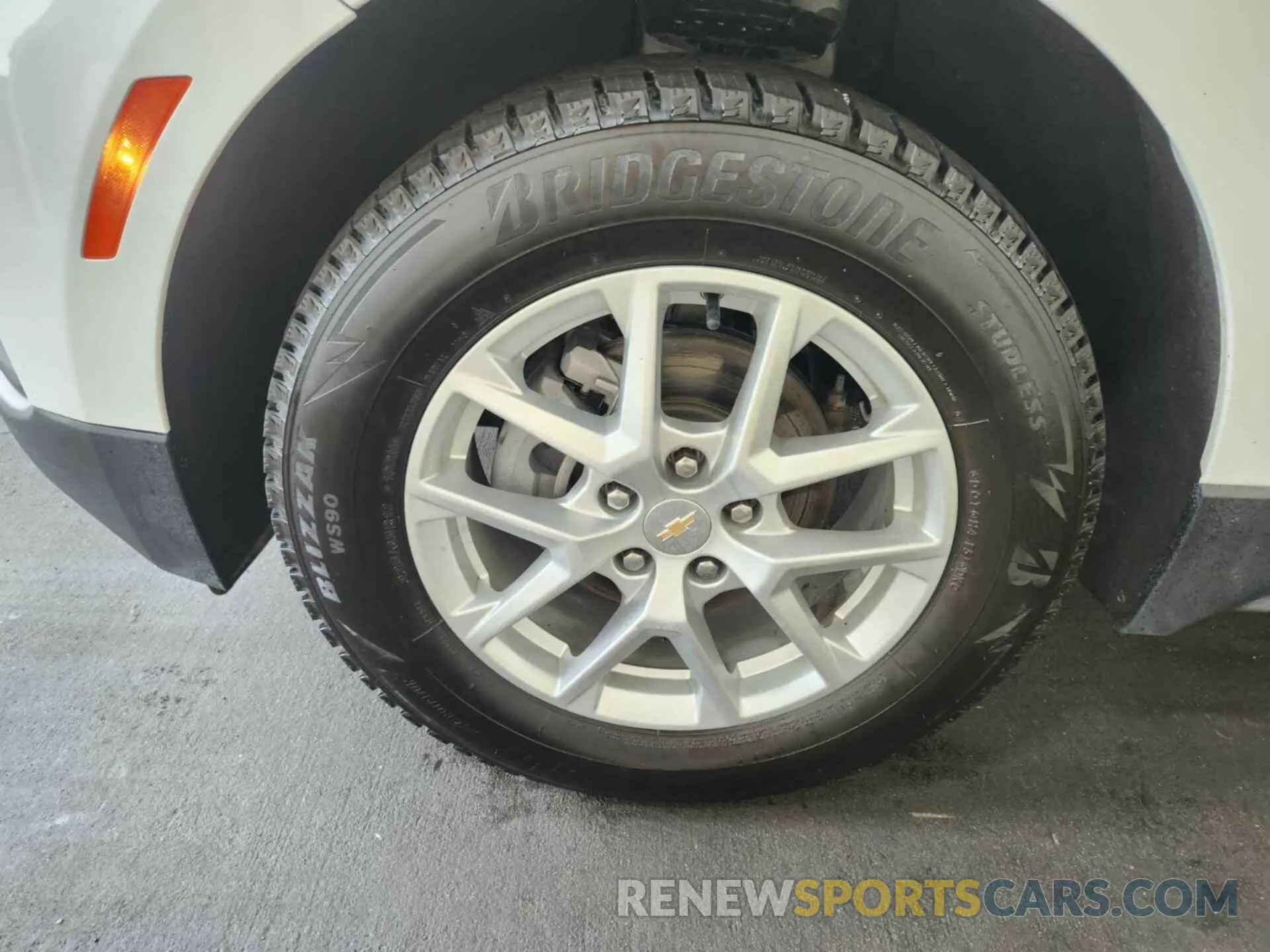 27 Photograph of a damaged car 3GNAXTEG6PS208496 CHEVROLET EQUINOX 2023